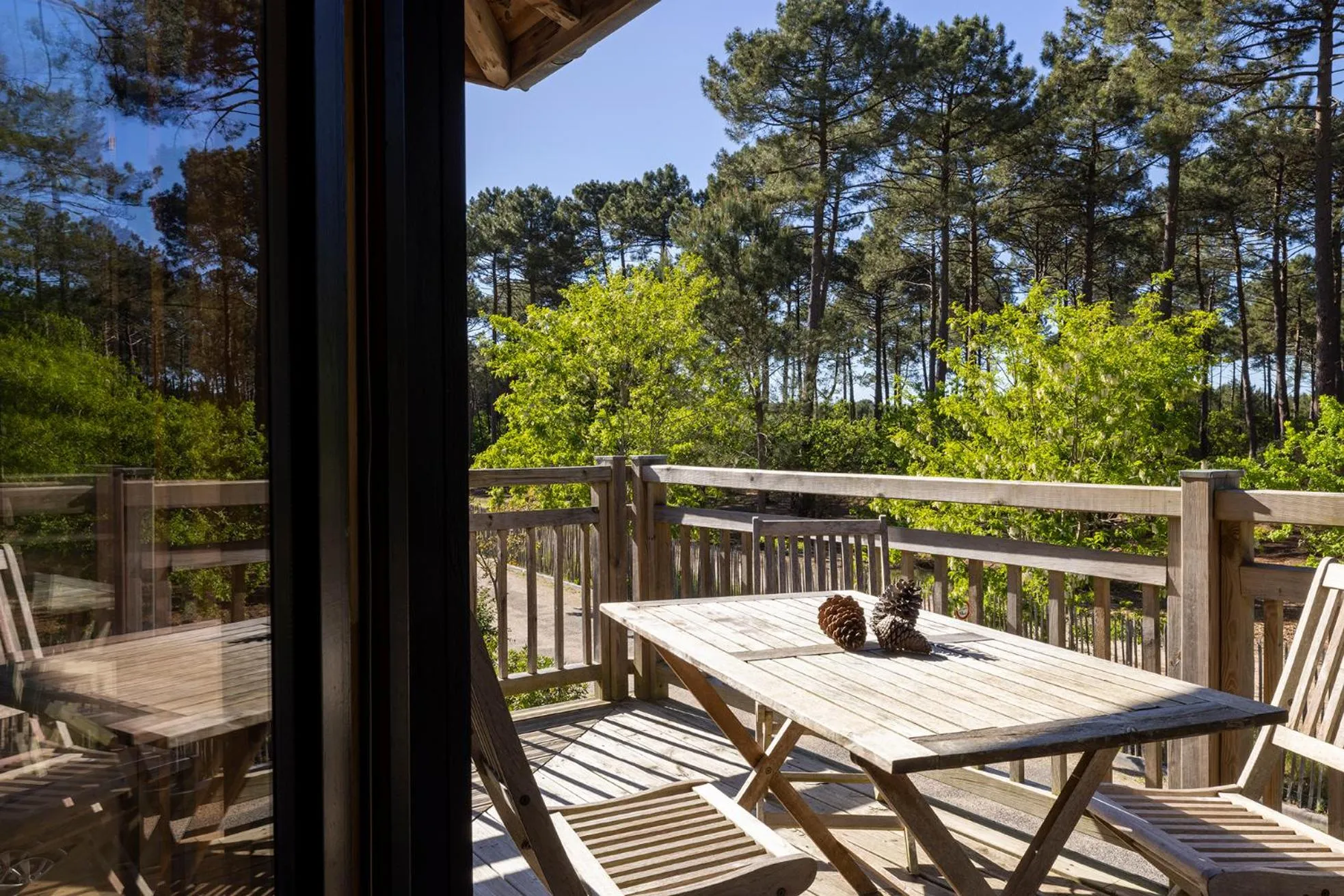 Patio in Domaine du Ferret Restaurant & Spa