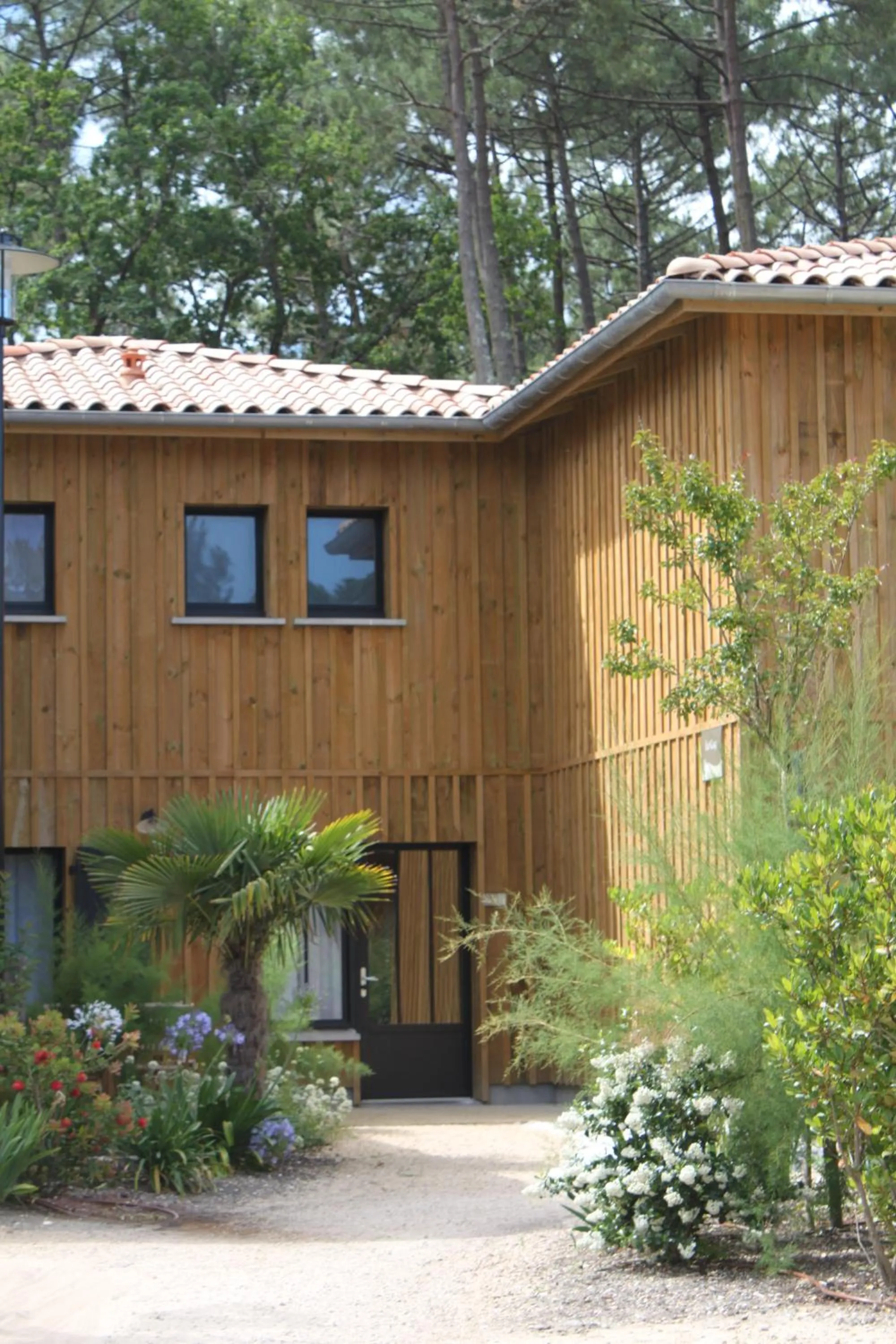 Patio in Domaine du Ferret Restaurant & Spa