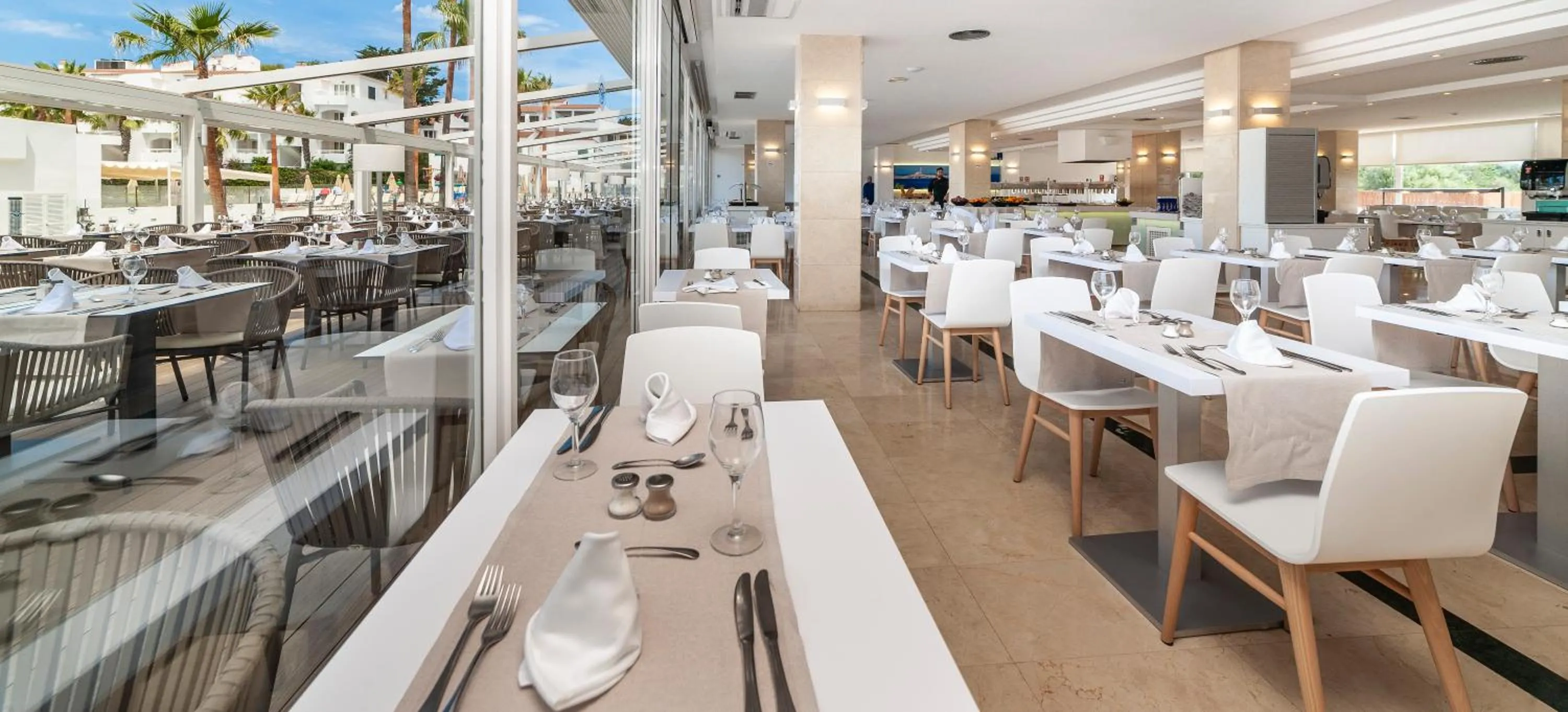 Restaurant/places to eat in Globales Mediterrani