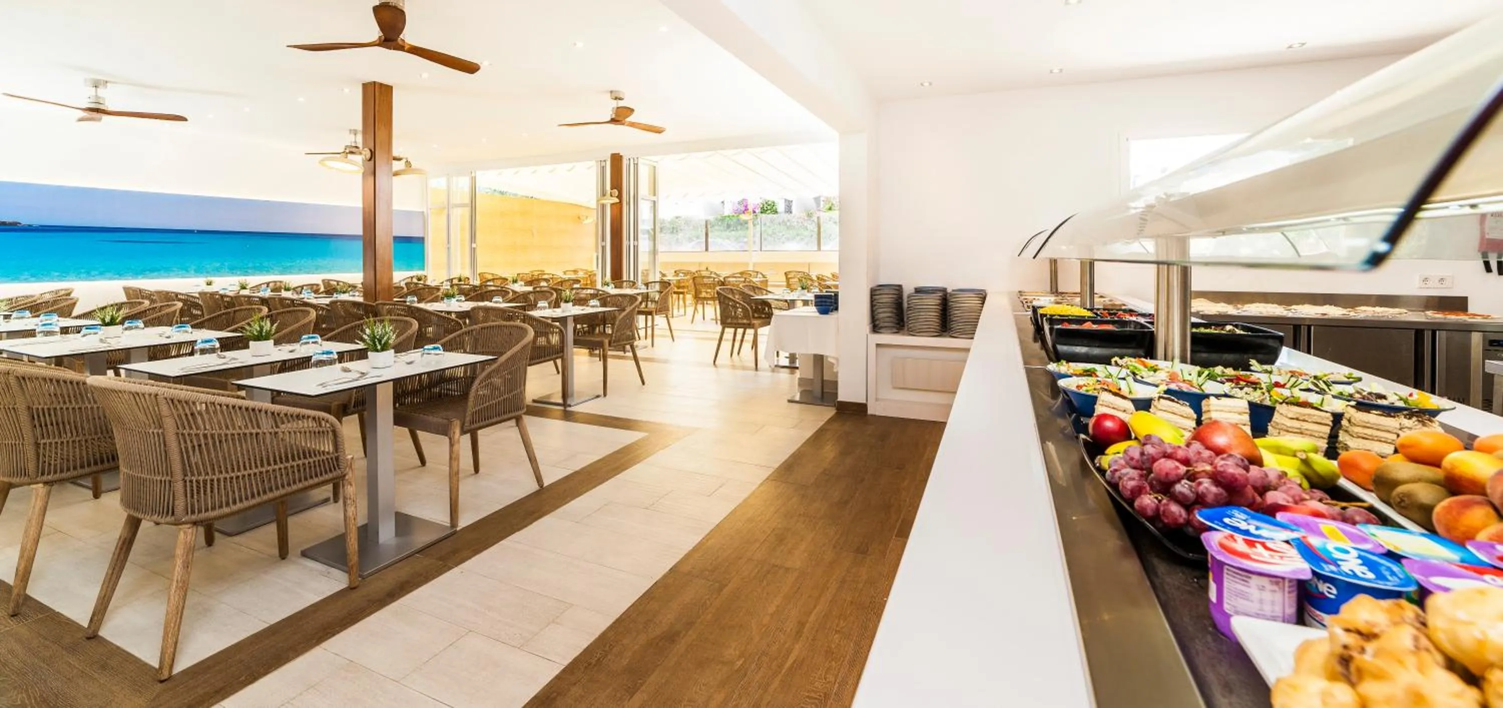 Restaurant/places to eat in Globales Mediterrani