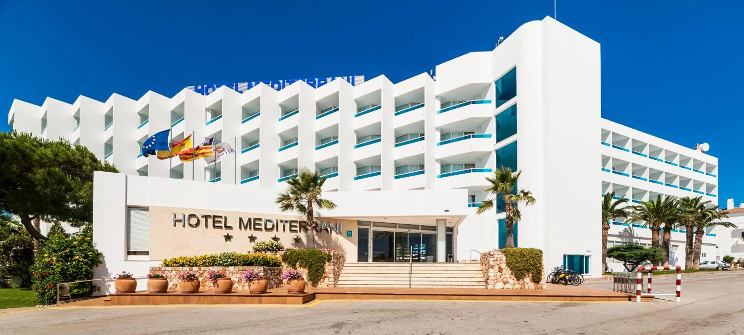 Facade/entrance in Globales Mediterrani