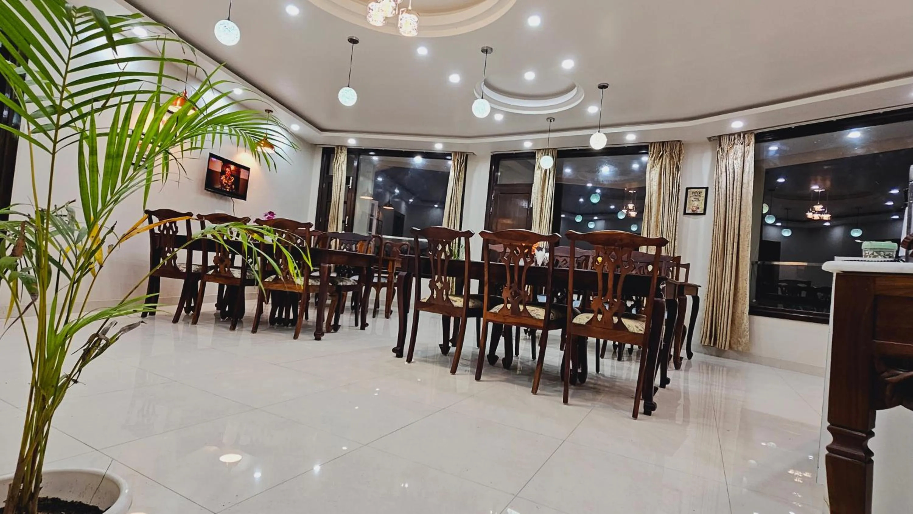 Restaurant/places to eat in Hydrangea Heights by PTW Hotels