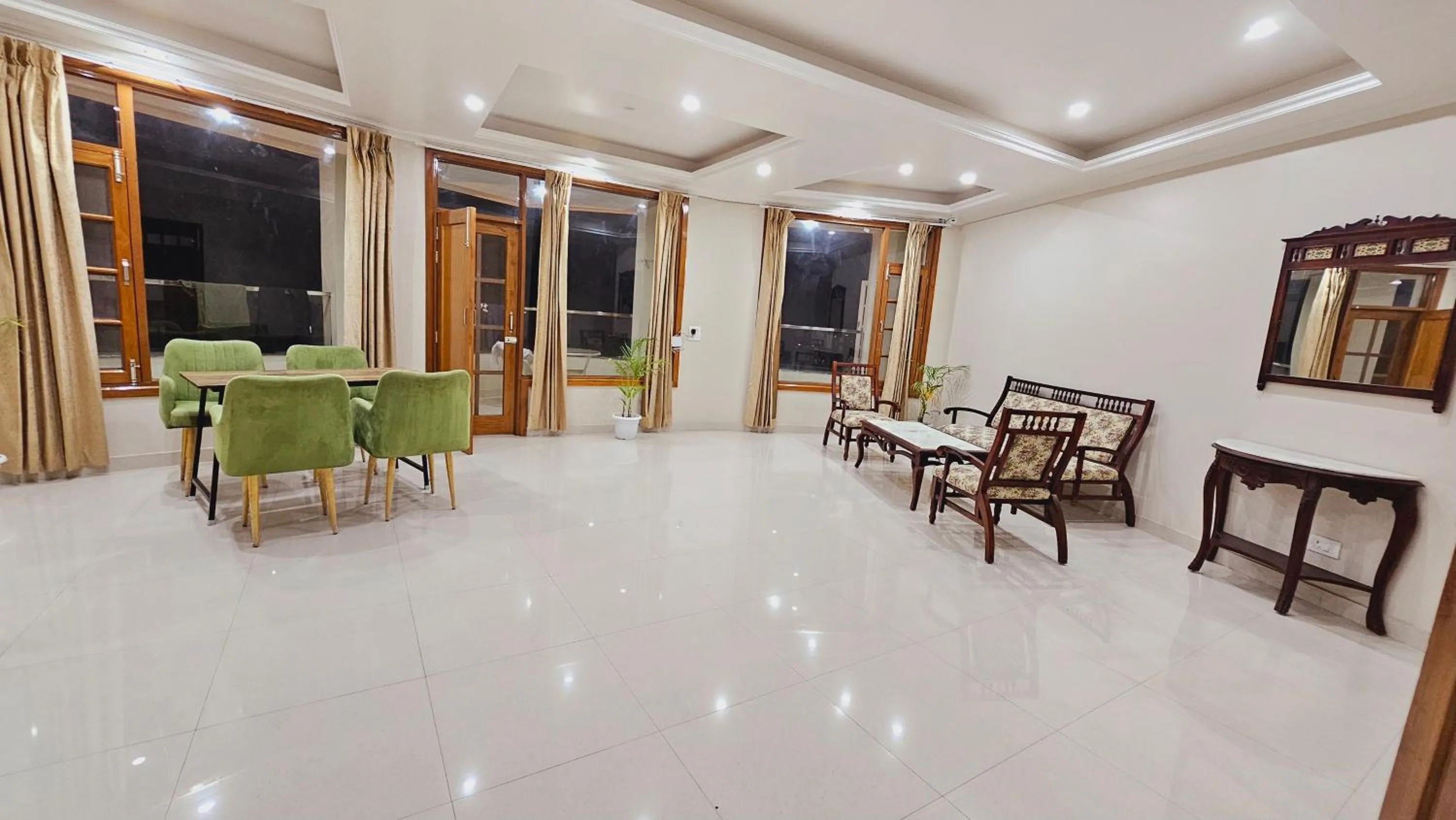 Seating area in Hydrangea Heights by PTW Hotels