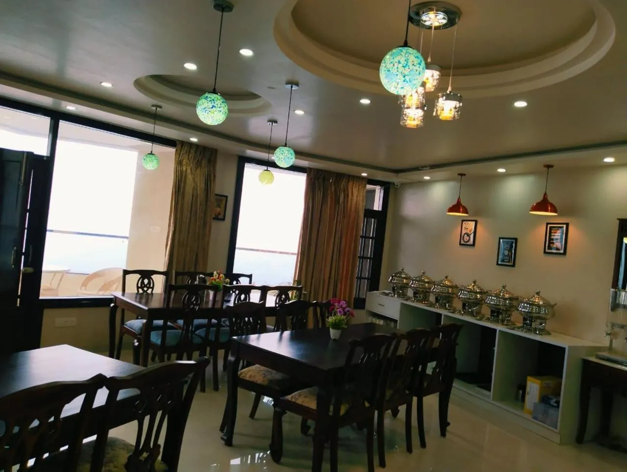 Restaurant/places to eat in Hydrangea Heights by PTW Hotels