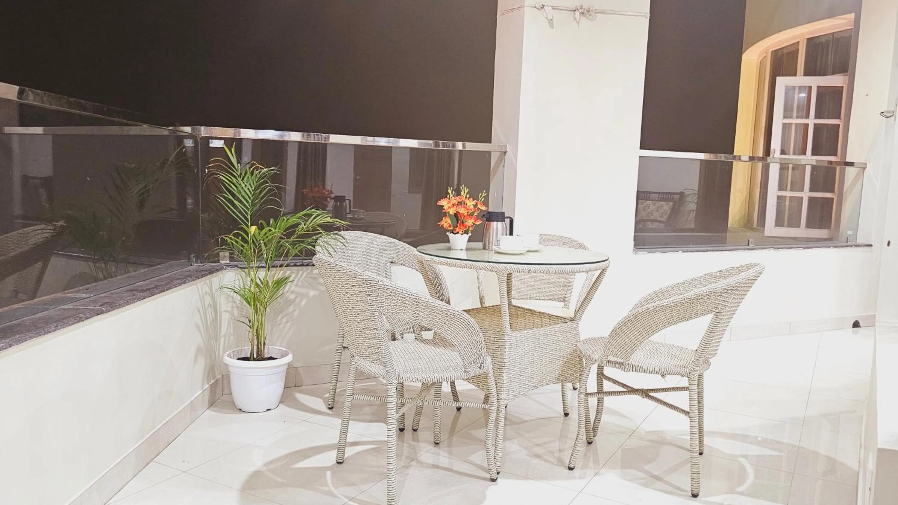 Seating area in Hydrangea Heights by PTW Hotels