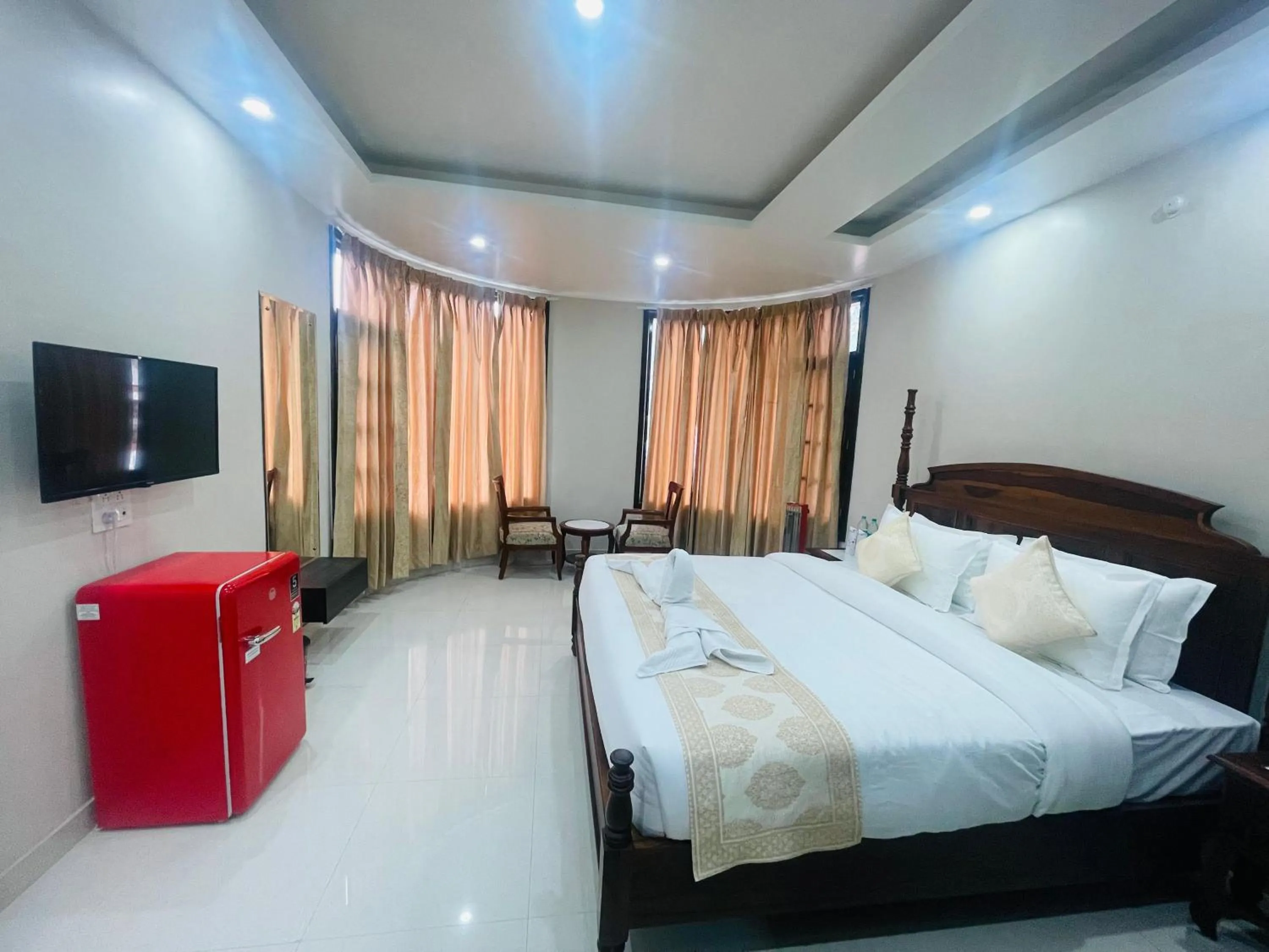 Photo of the whole room in Hydrangea Heights by PTW Hotels