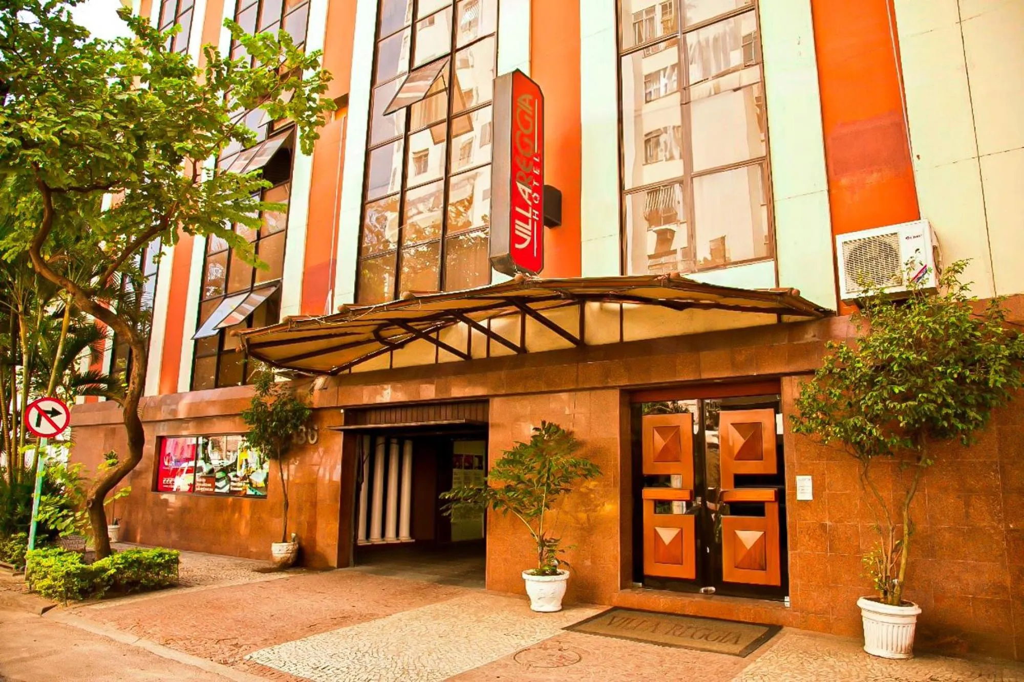 Property building in Hotel Villa Reggia