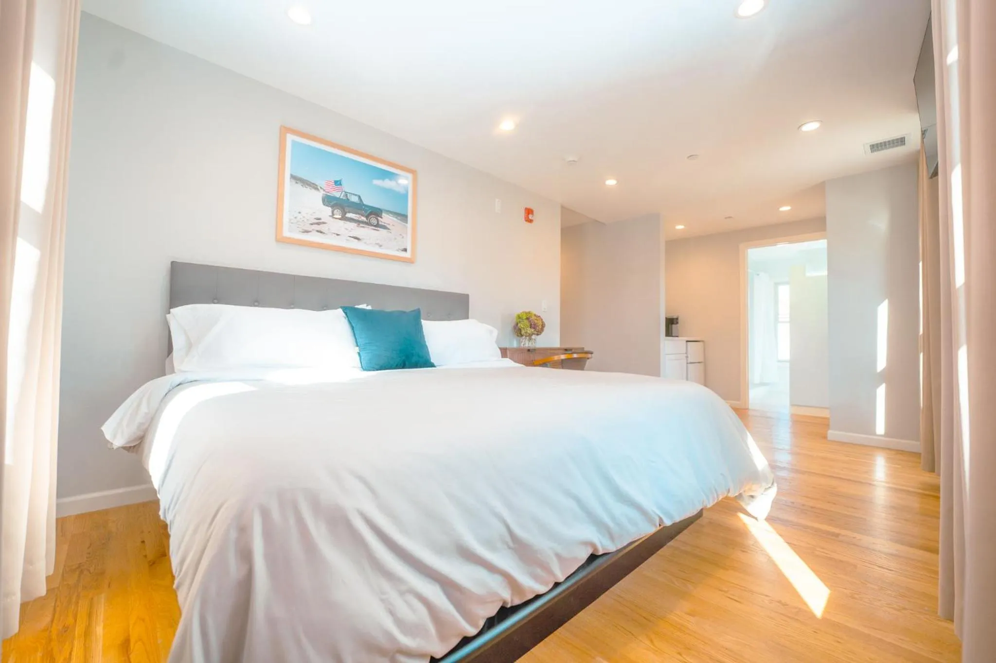 Hampton Bays Hotel On Main