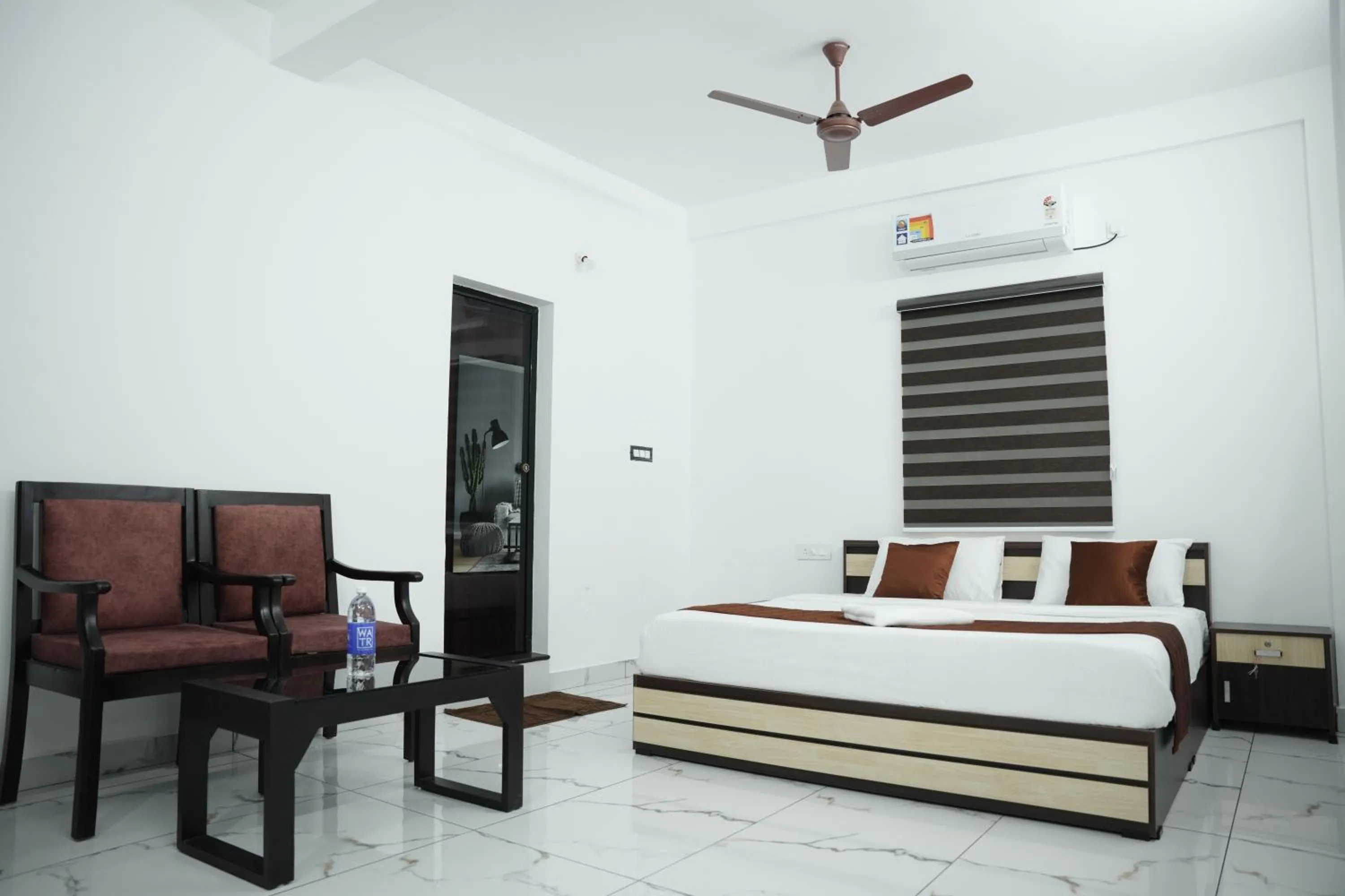 Hotel Gold Suite, Kakkanad