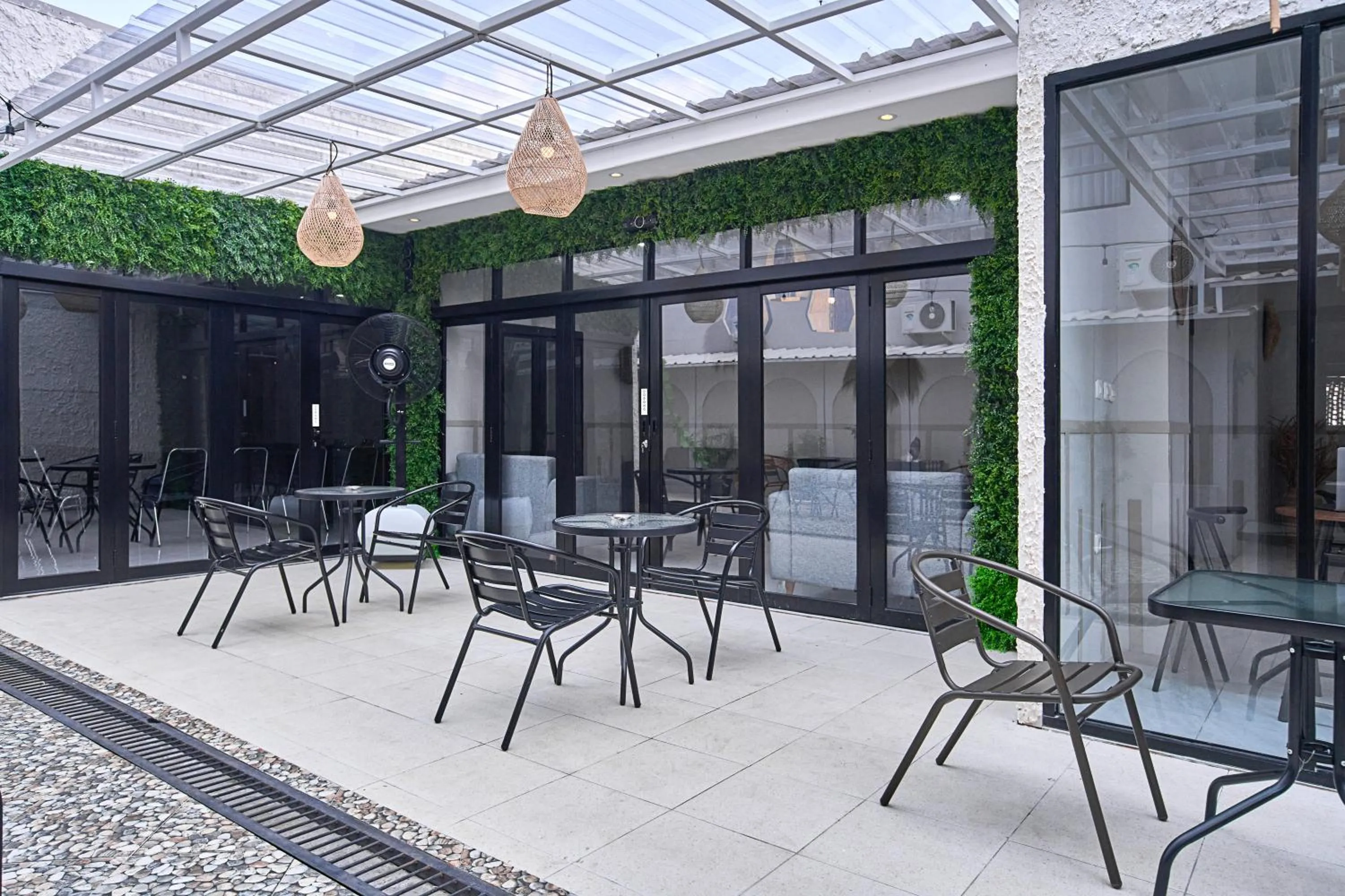 Restaurant/places to eat in BALE Puri