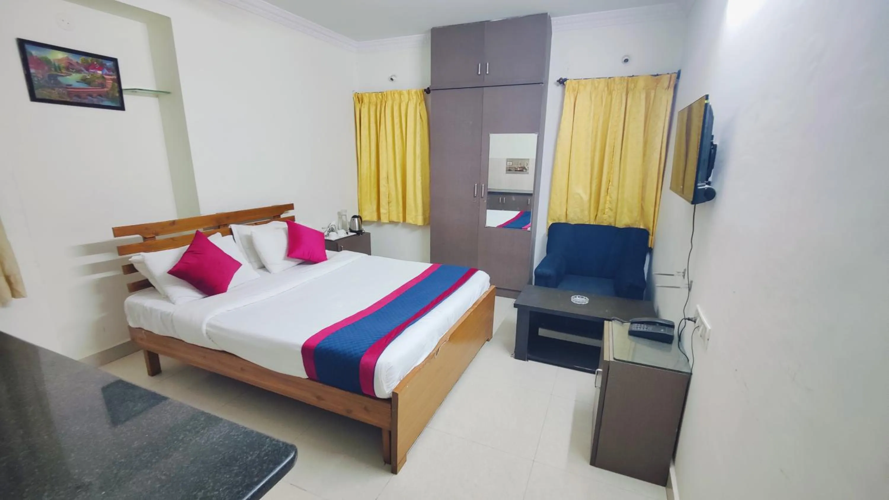 Bed in Mann Pasand Inn Feel the Luxury