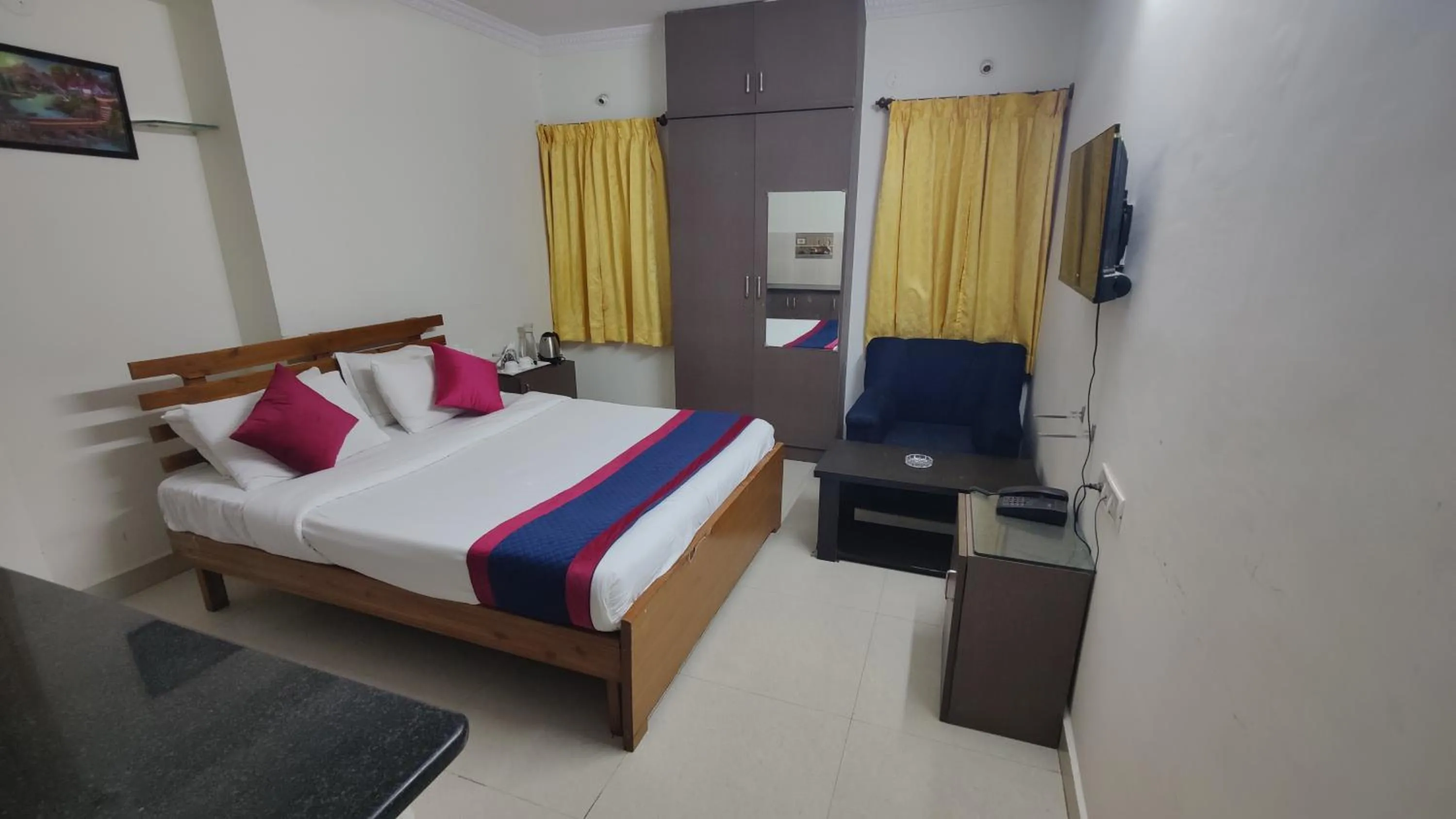 Bed in Mann Pasand Inn Feel the Luxury