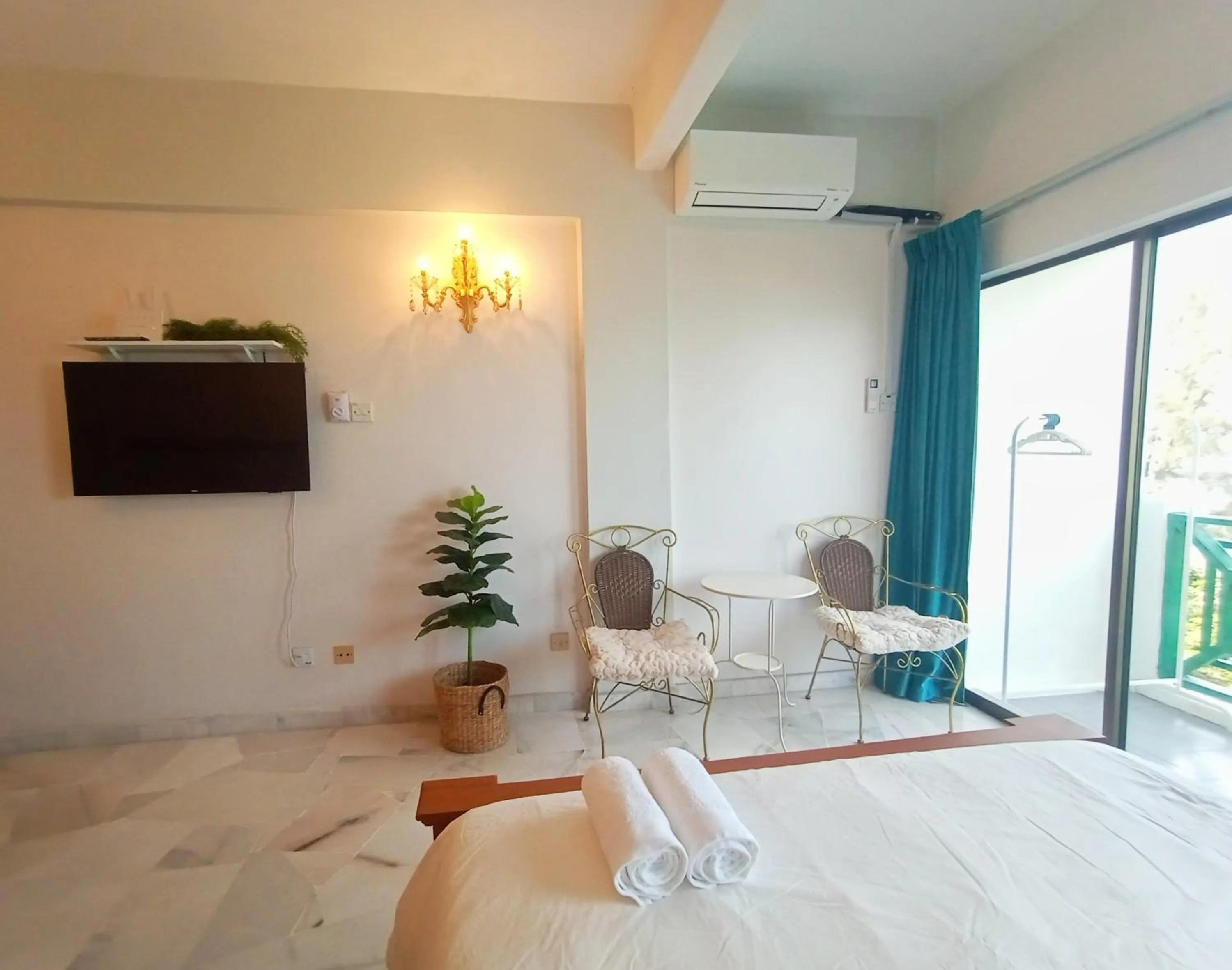 Resort Apartment depan Laut