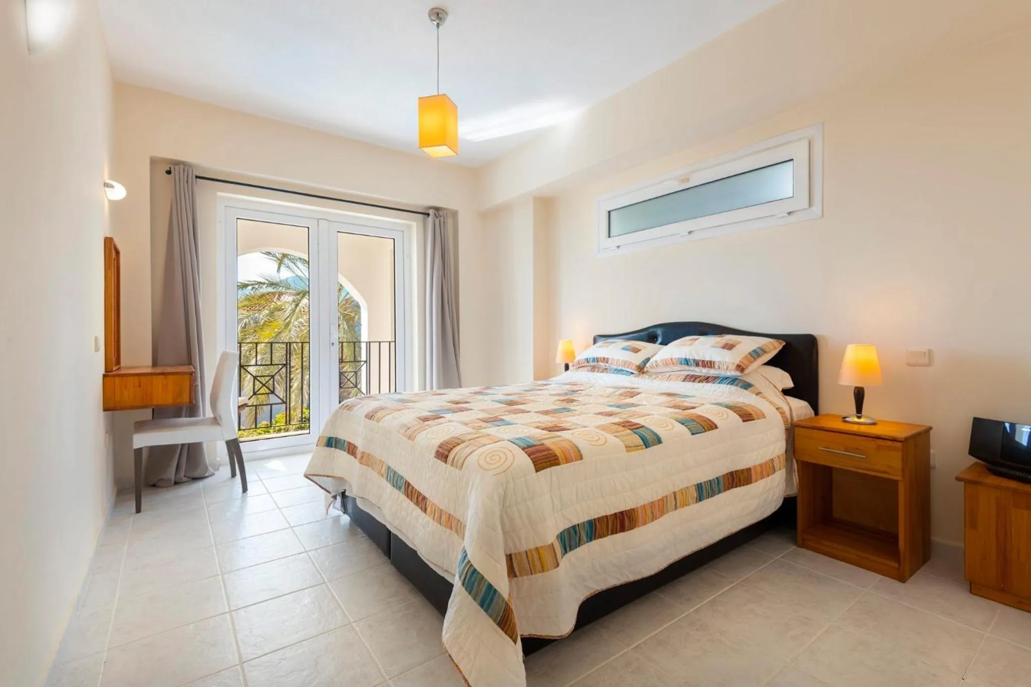 Bedroom, Bed in Villa Esinti