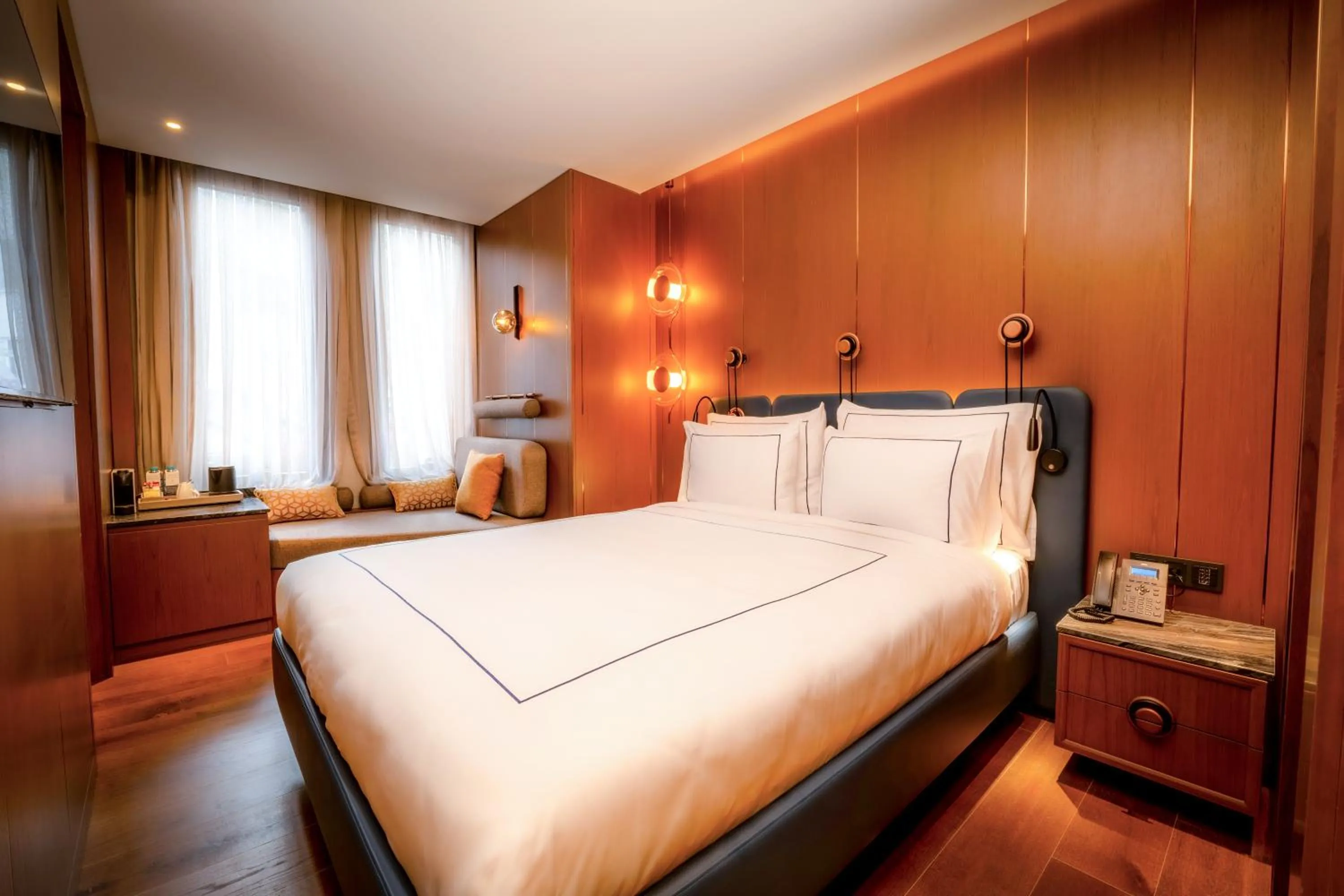 Photo of the whole room, Bed in Sura Concept Hotel