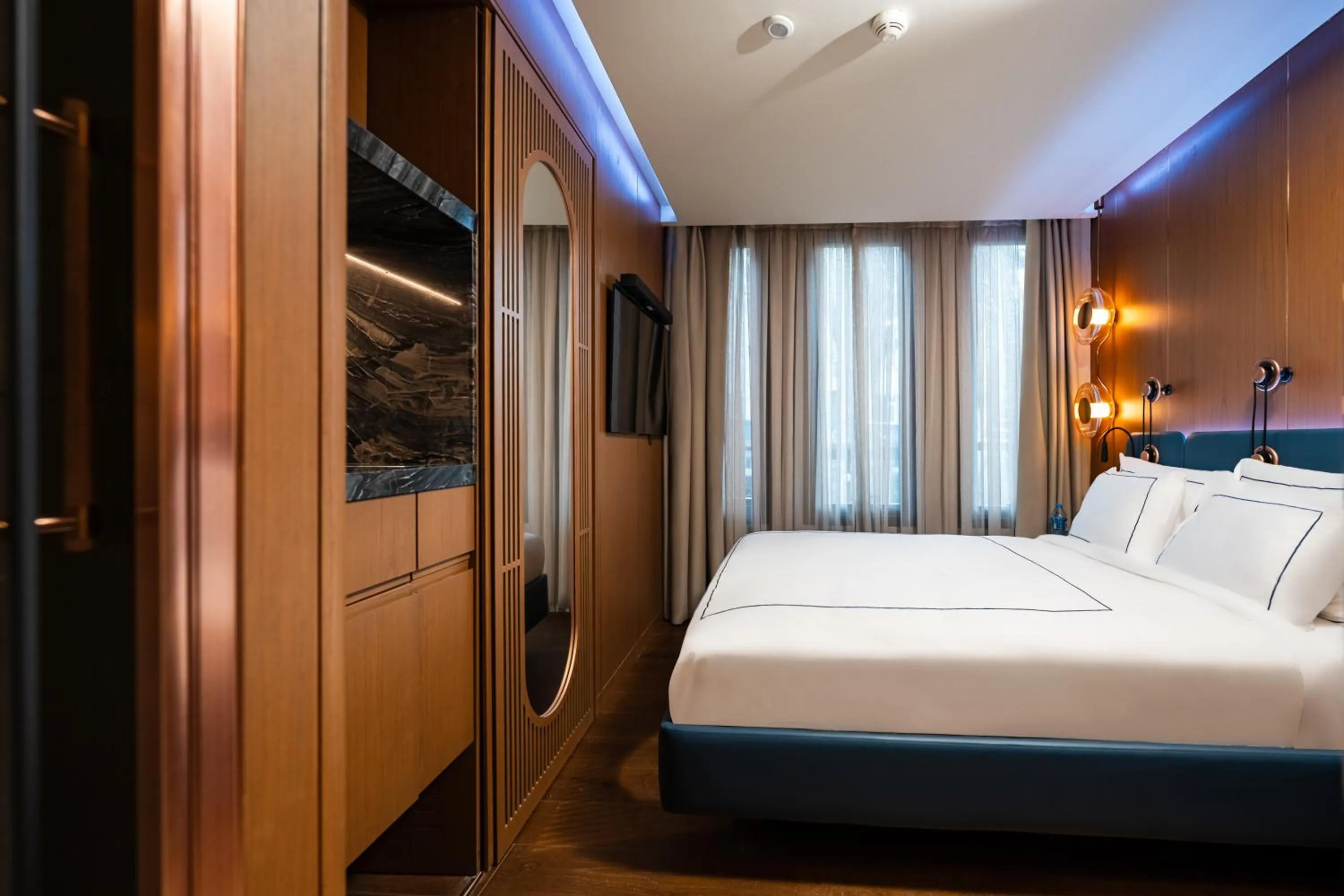 Bed in Sura Concept Hotel