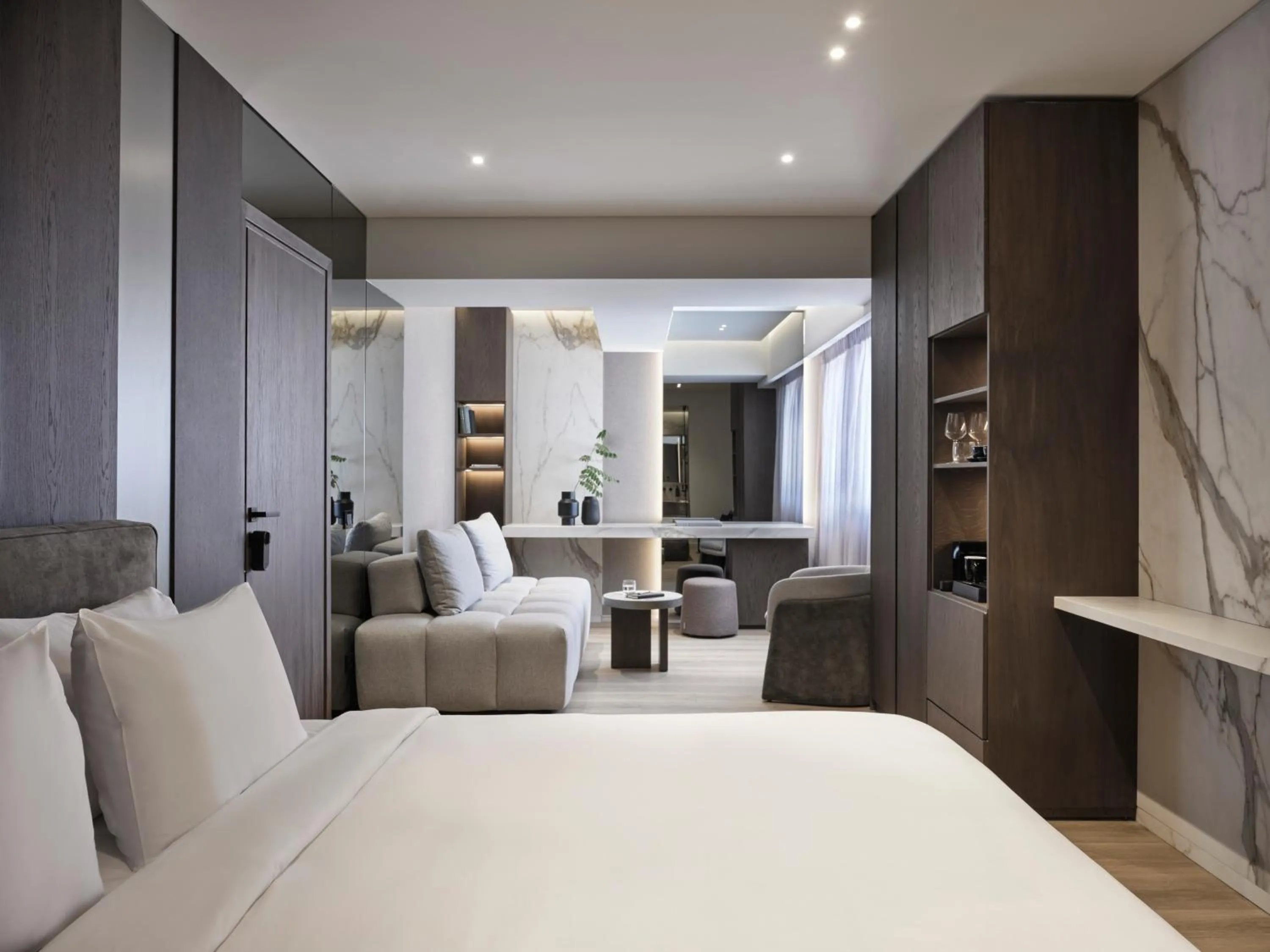 Photo of the whole room, Bed in Nur Edge Aparthotel - Acropolis Skyline