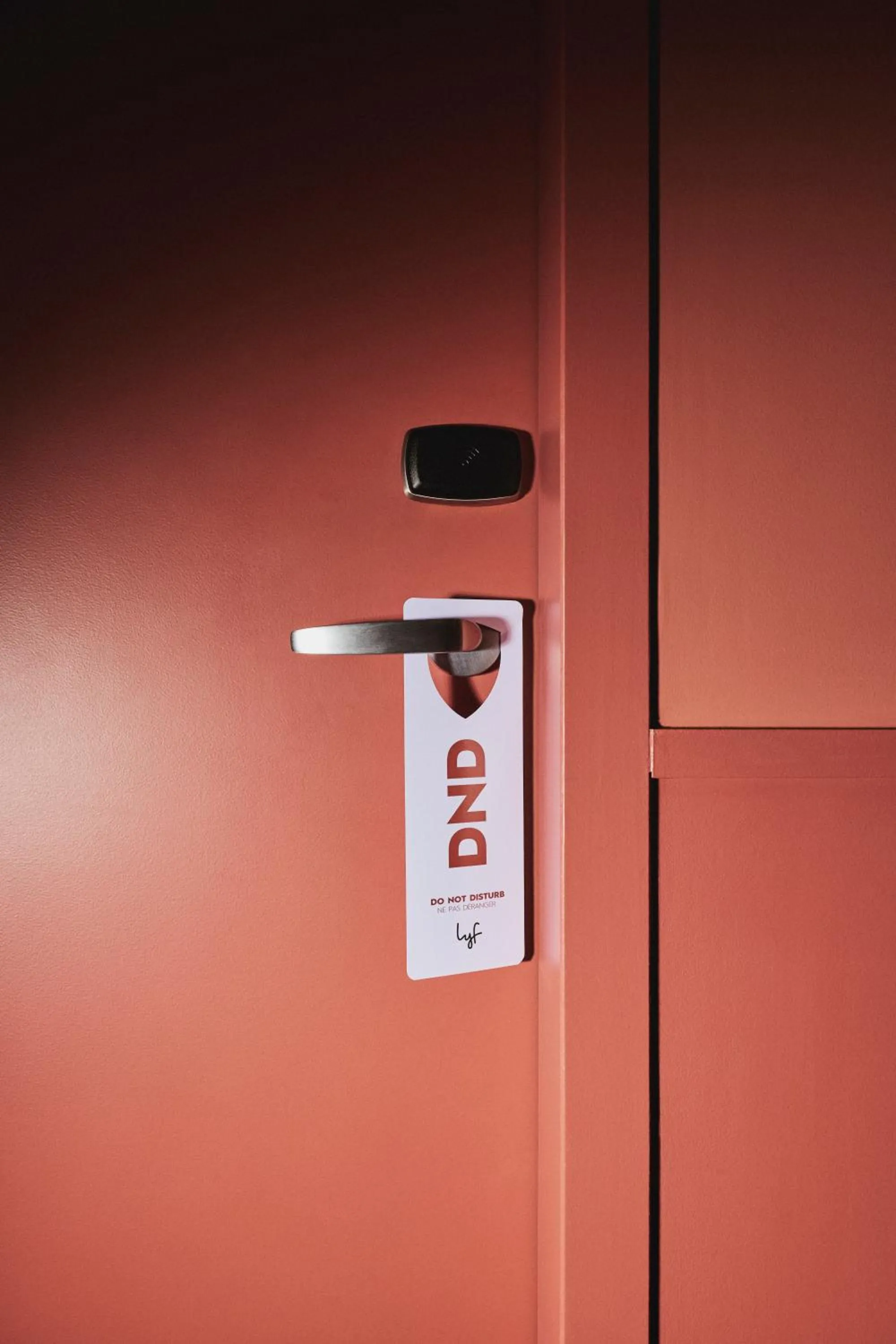 Bedroom in lyf Gambetta Paris