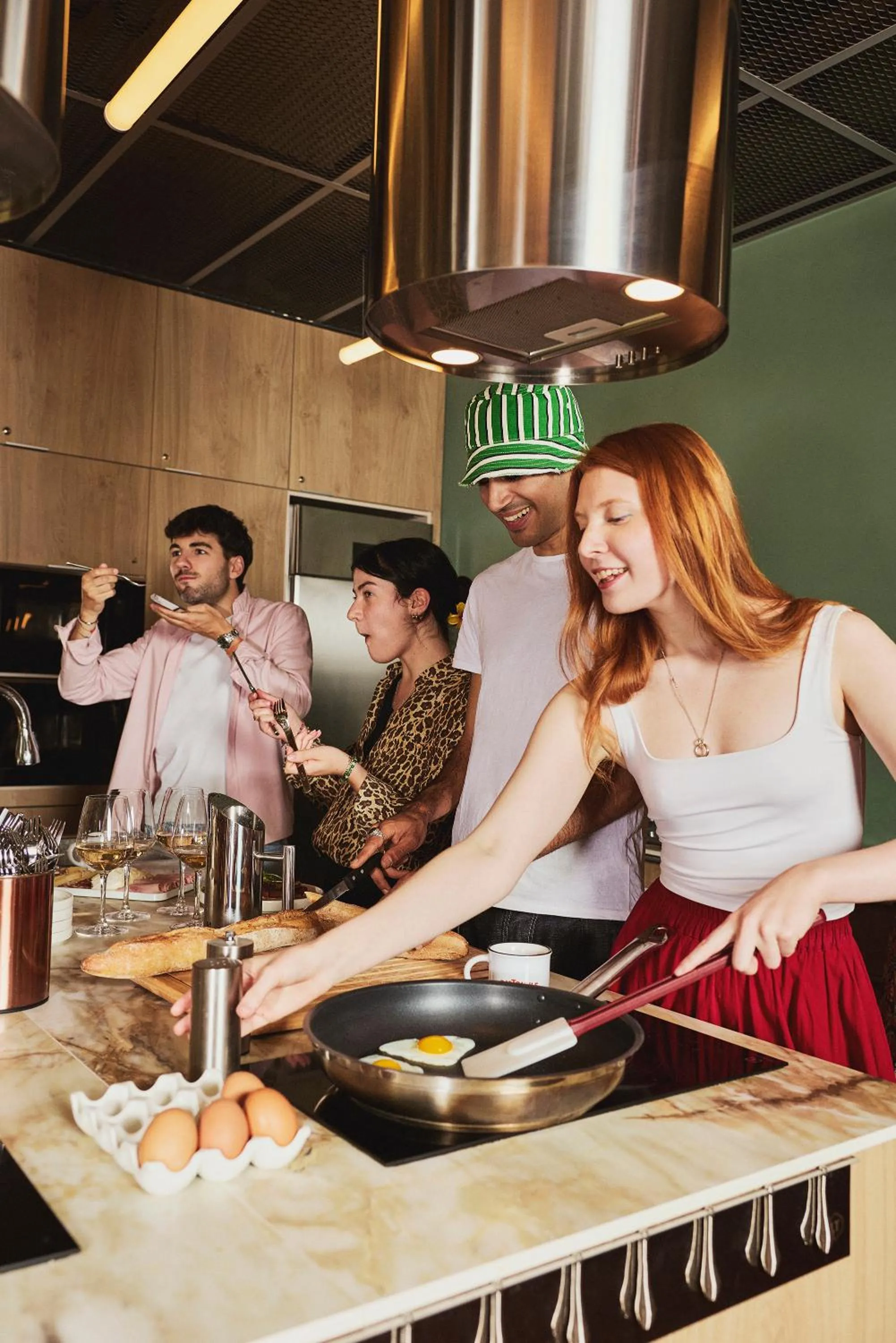 Communal kitchen in lyf Gambetta Paris
