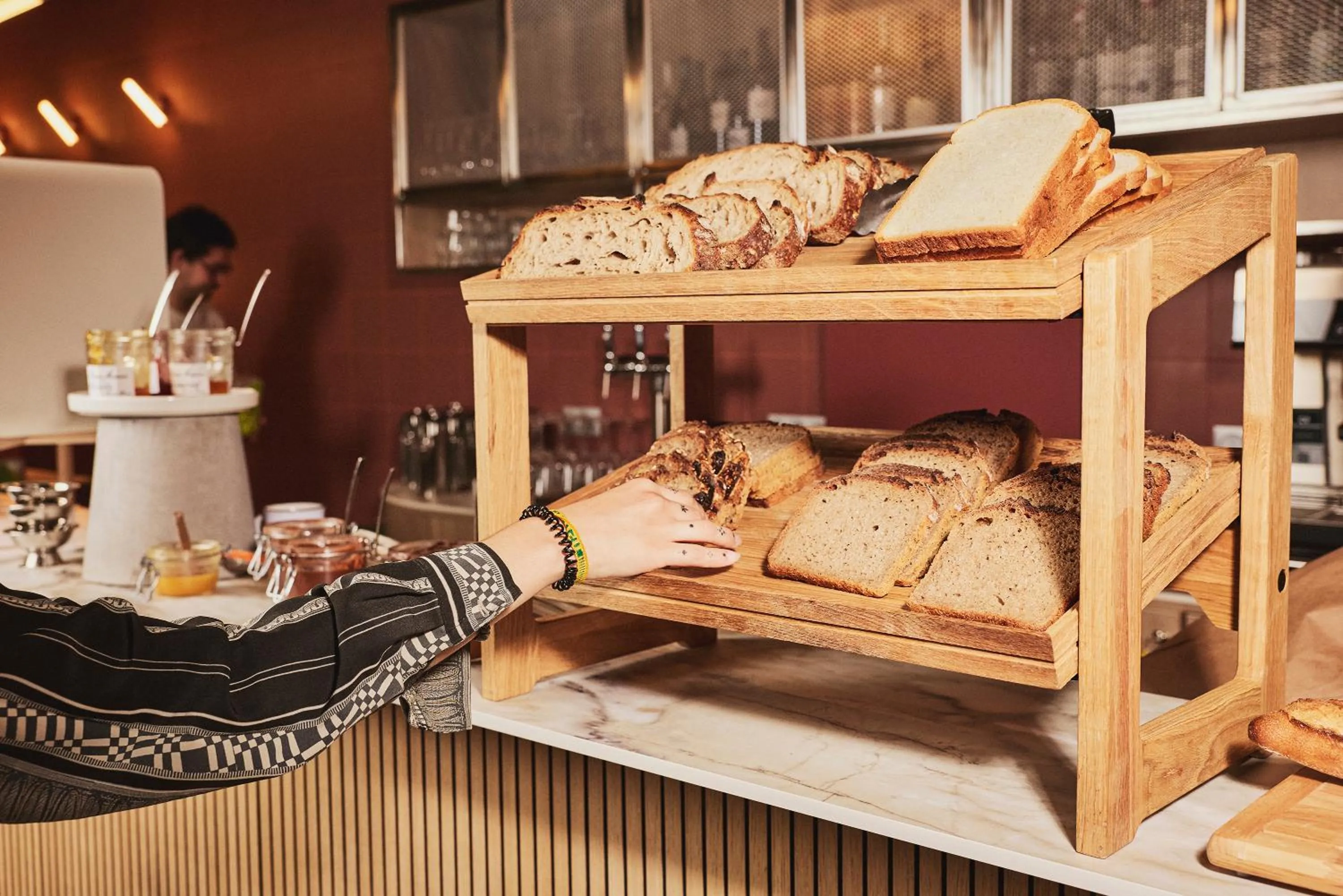 Breakfast, Bed in lyf Gambetta Paris