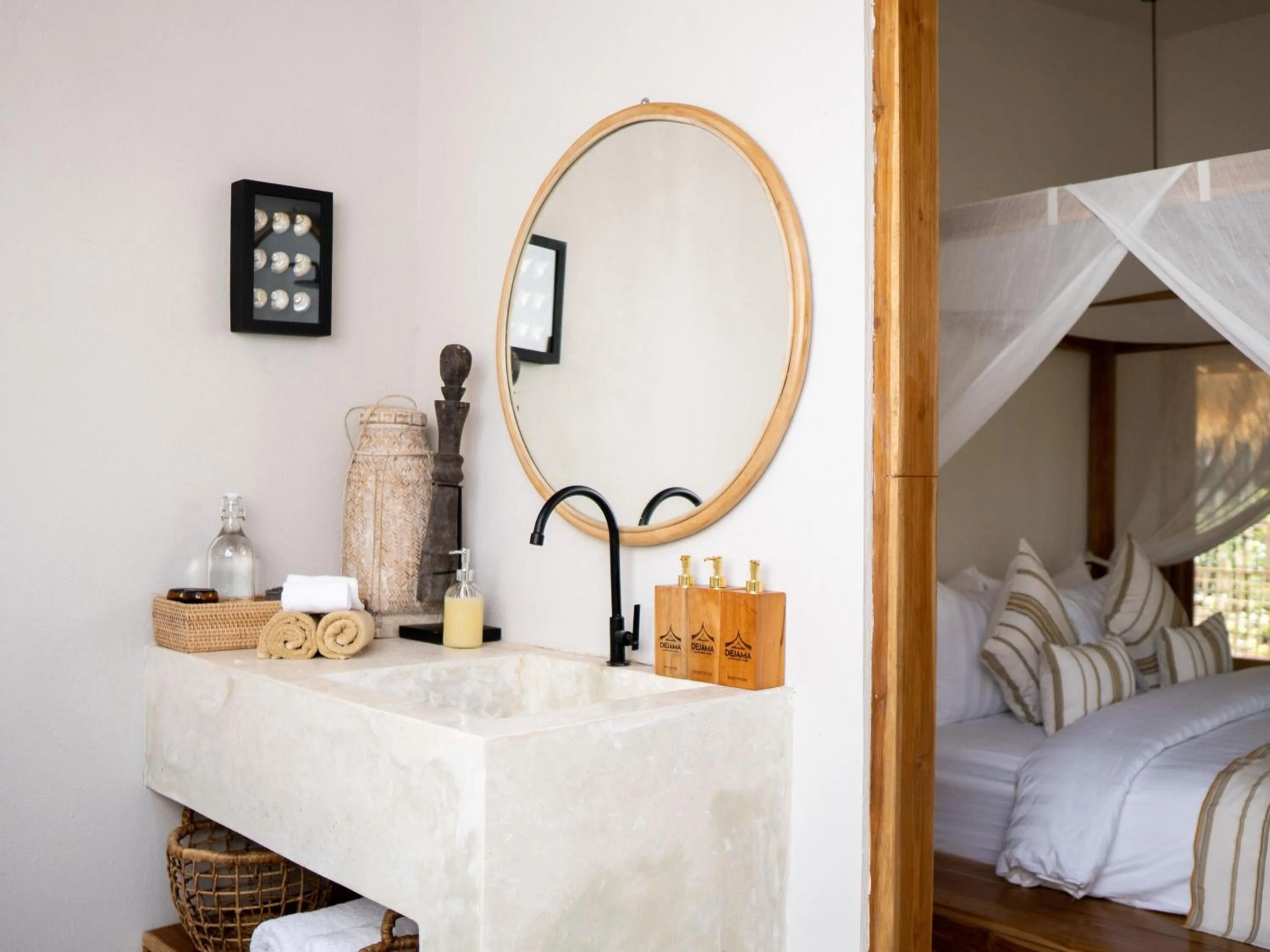 Bathroom, Bed in Dejama Glamping Resort Lombok