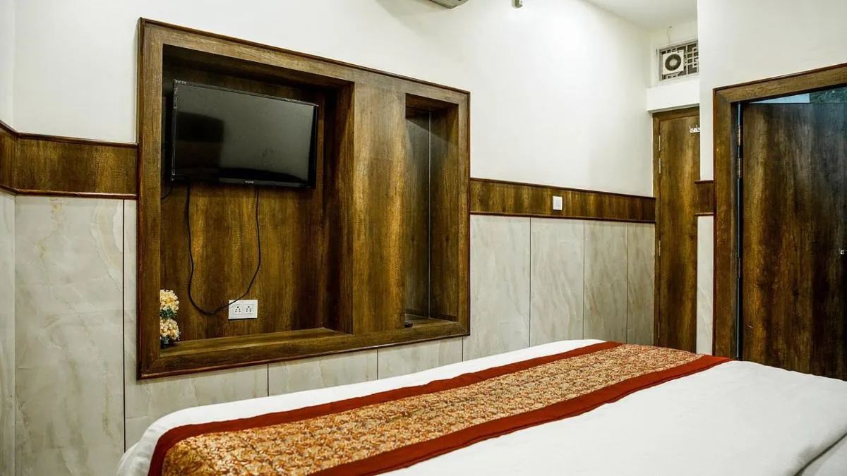 Bedroom in Hotel Raghunath
