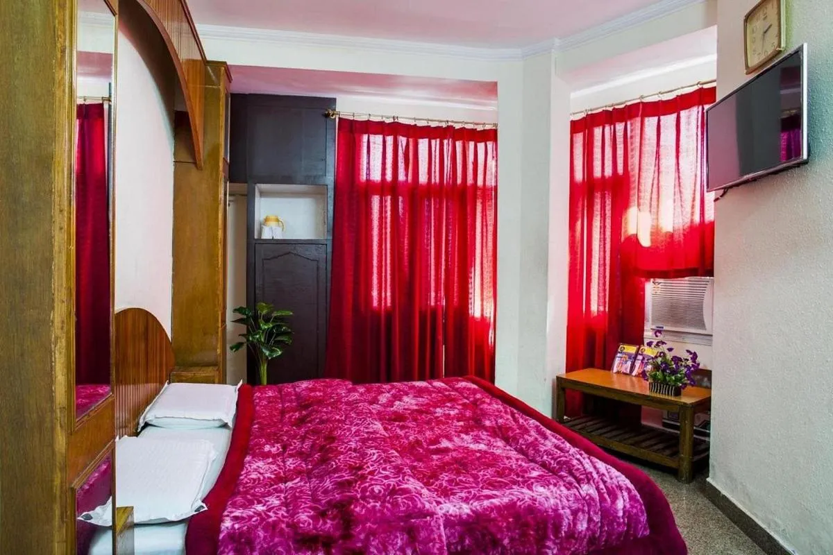 Bedroom in Hotel Raghunath