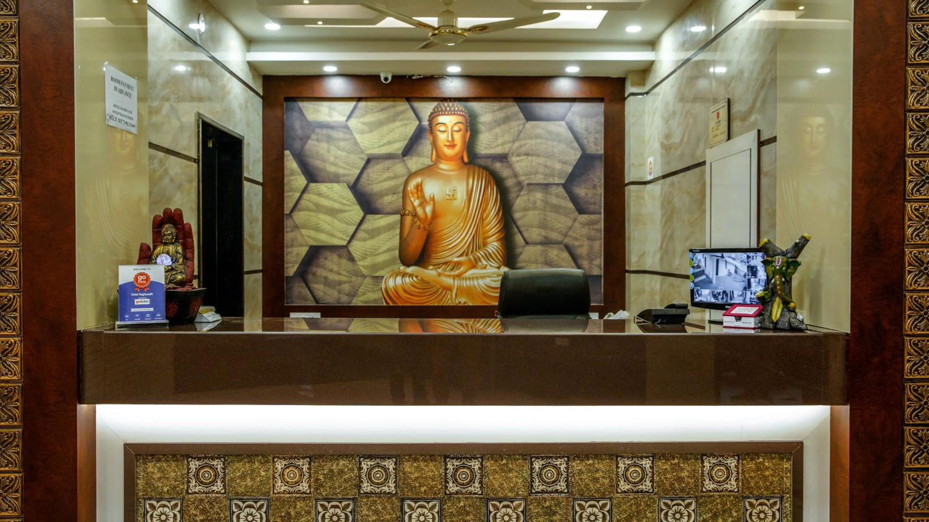 Lobby or reception in Hotel Raghunath