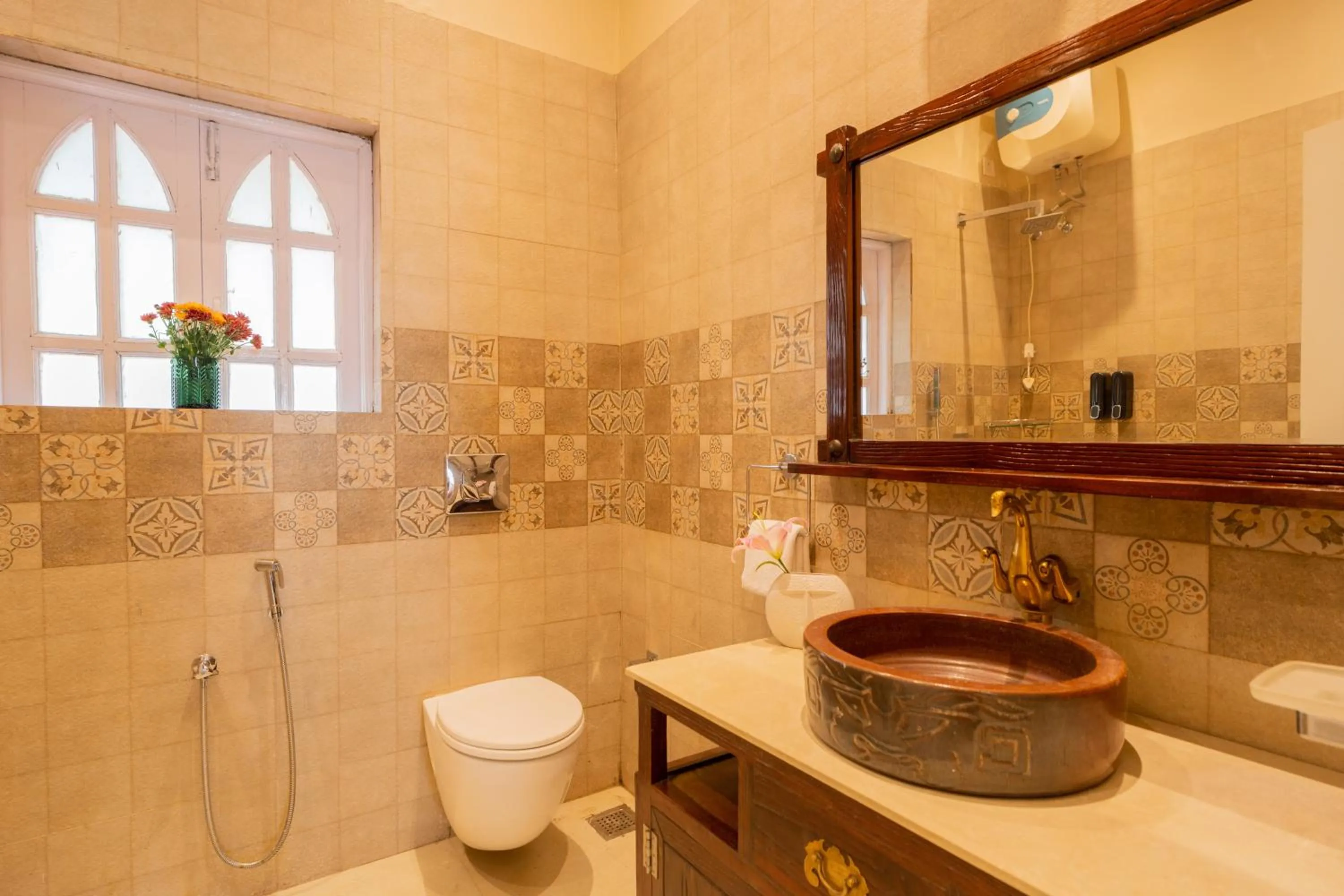 Shower in Emperor Ozran by Alaya Stays