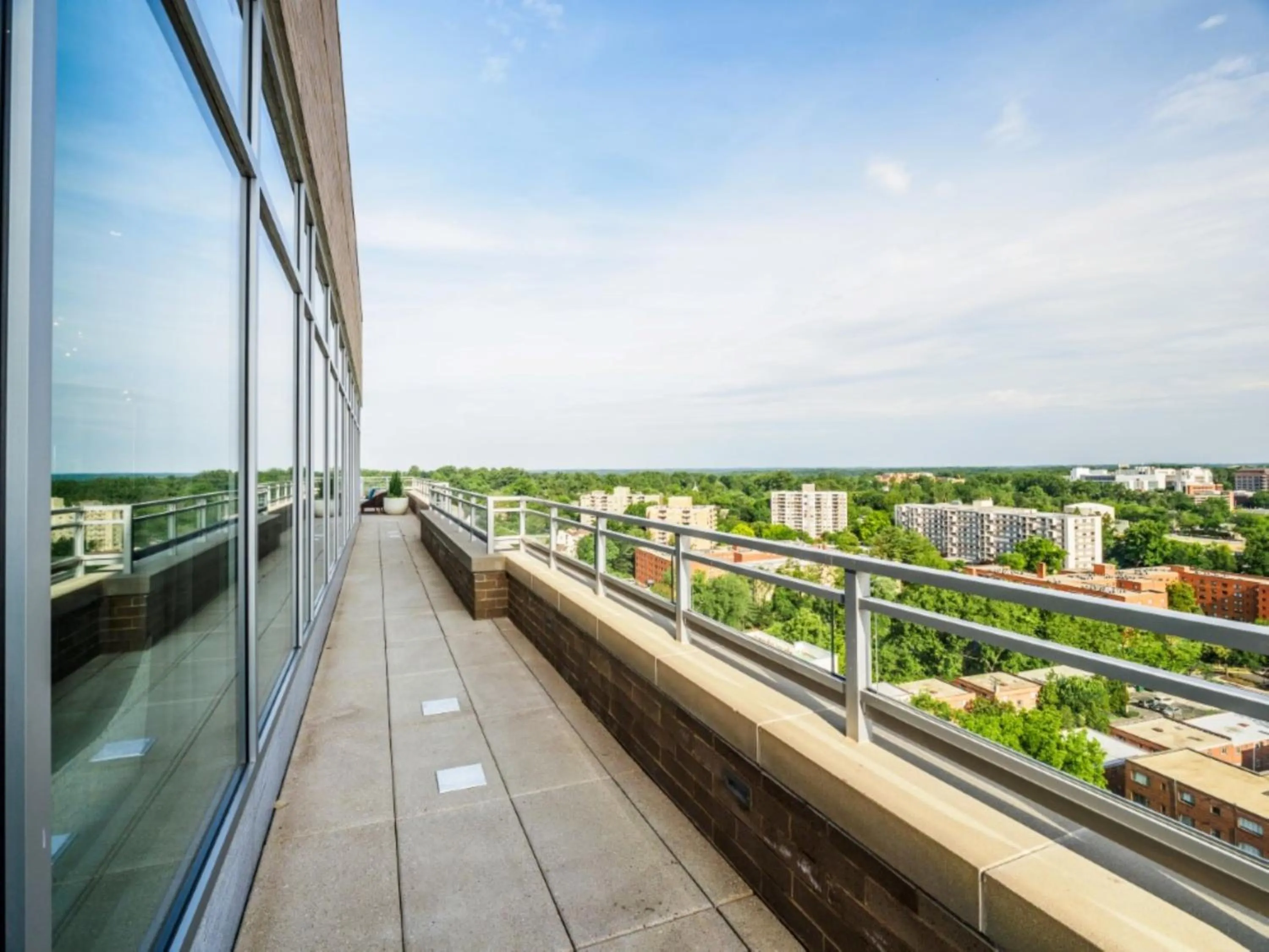Balcony/Terrace in Global Luxury Suites Bethesda Chevy Chase