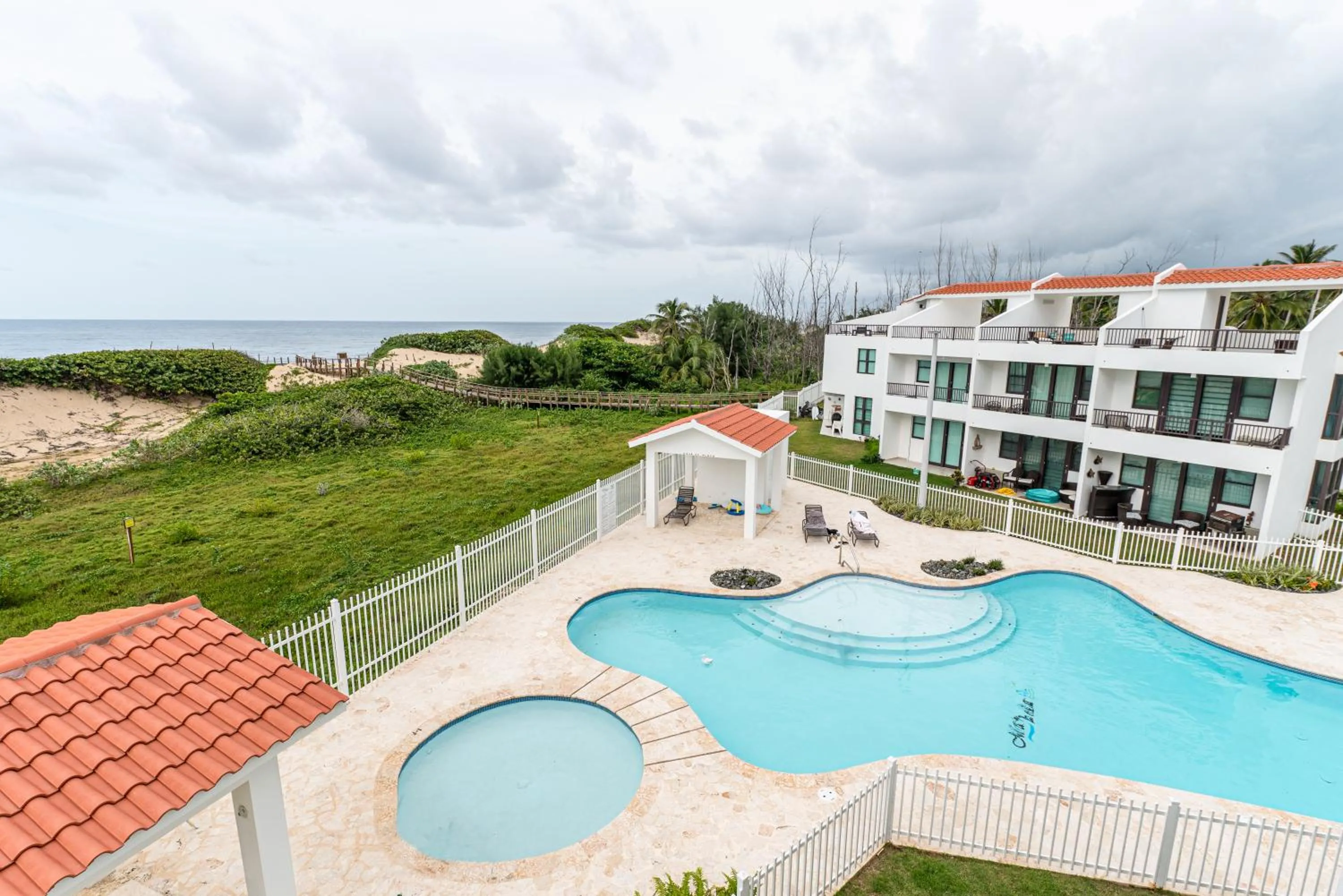 3 Bedroom Oceanfront BeachHouse
