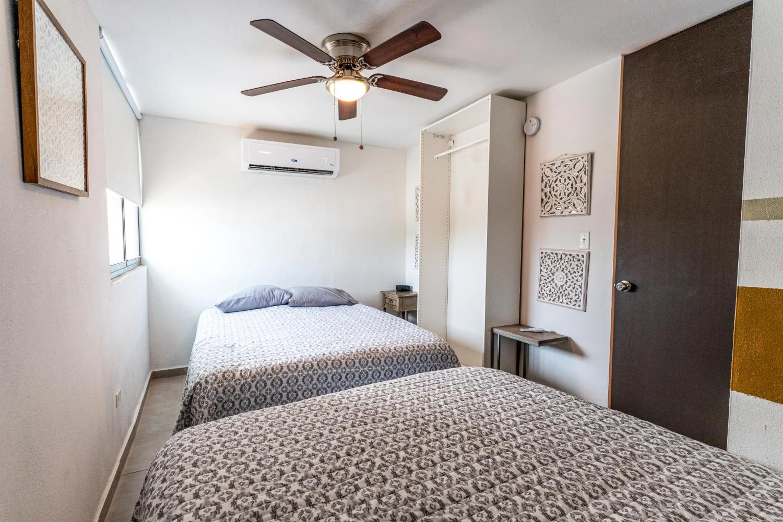 3 Bedroom Oceanfront BeachHouse
