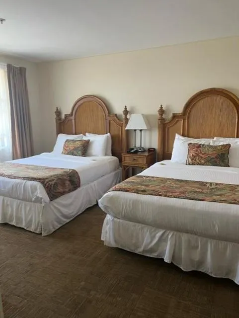 Bed in Hawaii Volcano House