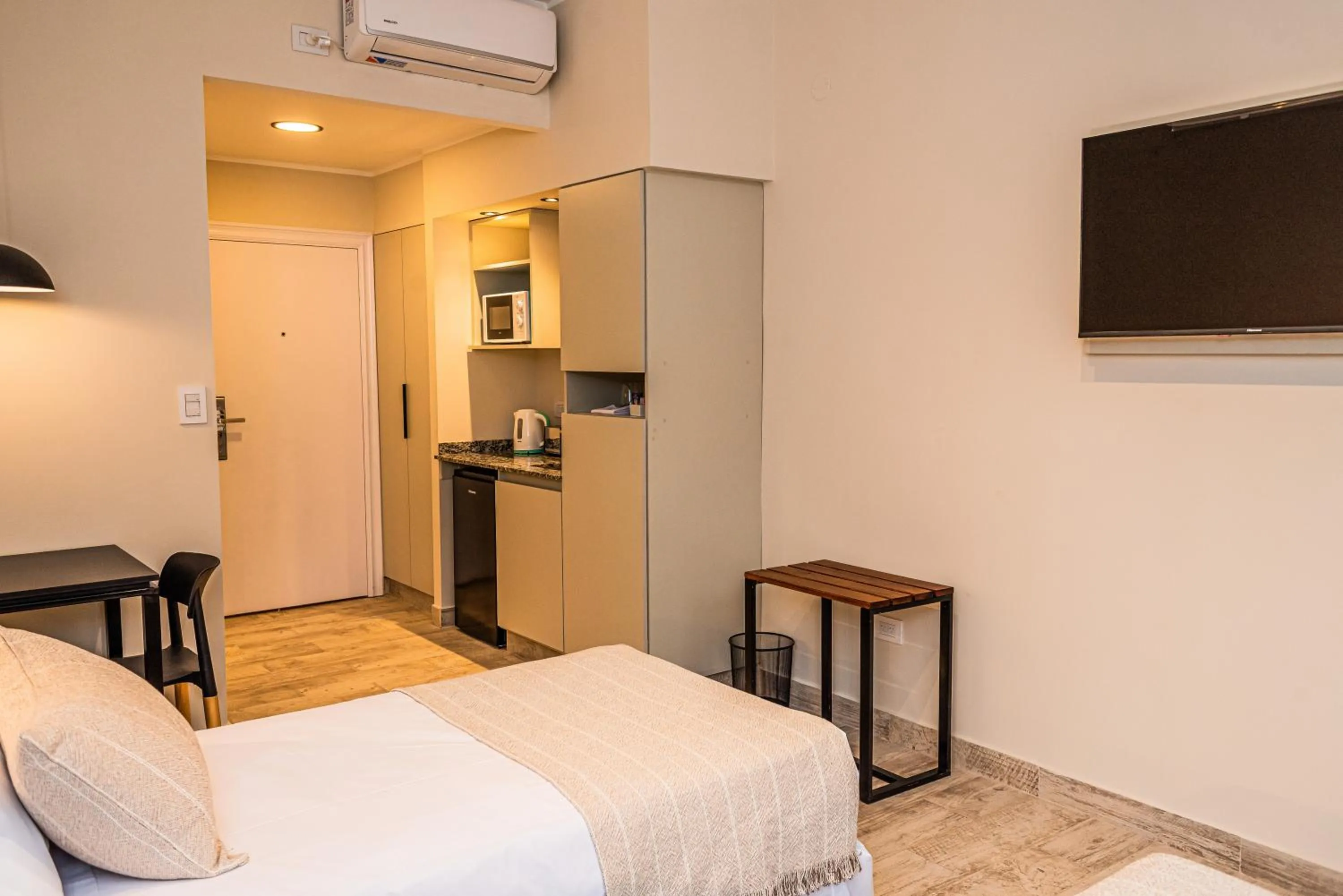 Photo of the whole room, Bed in RentUp Suites Salta