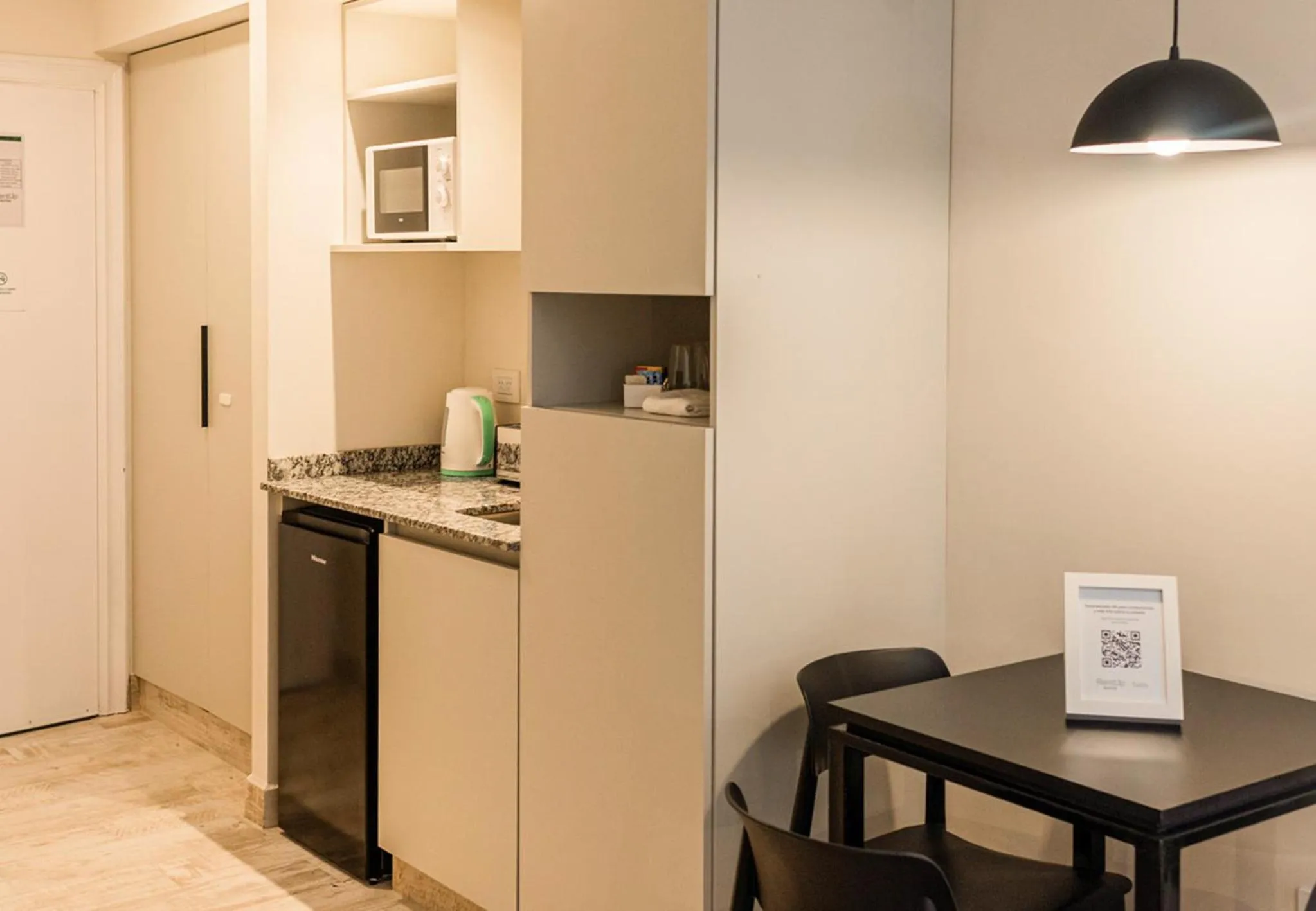 Kitchen or kitchenette in RentUp Suites Salta