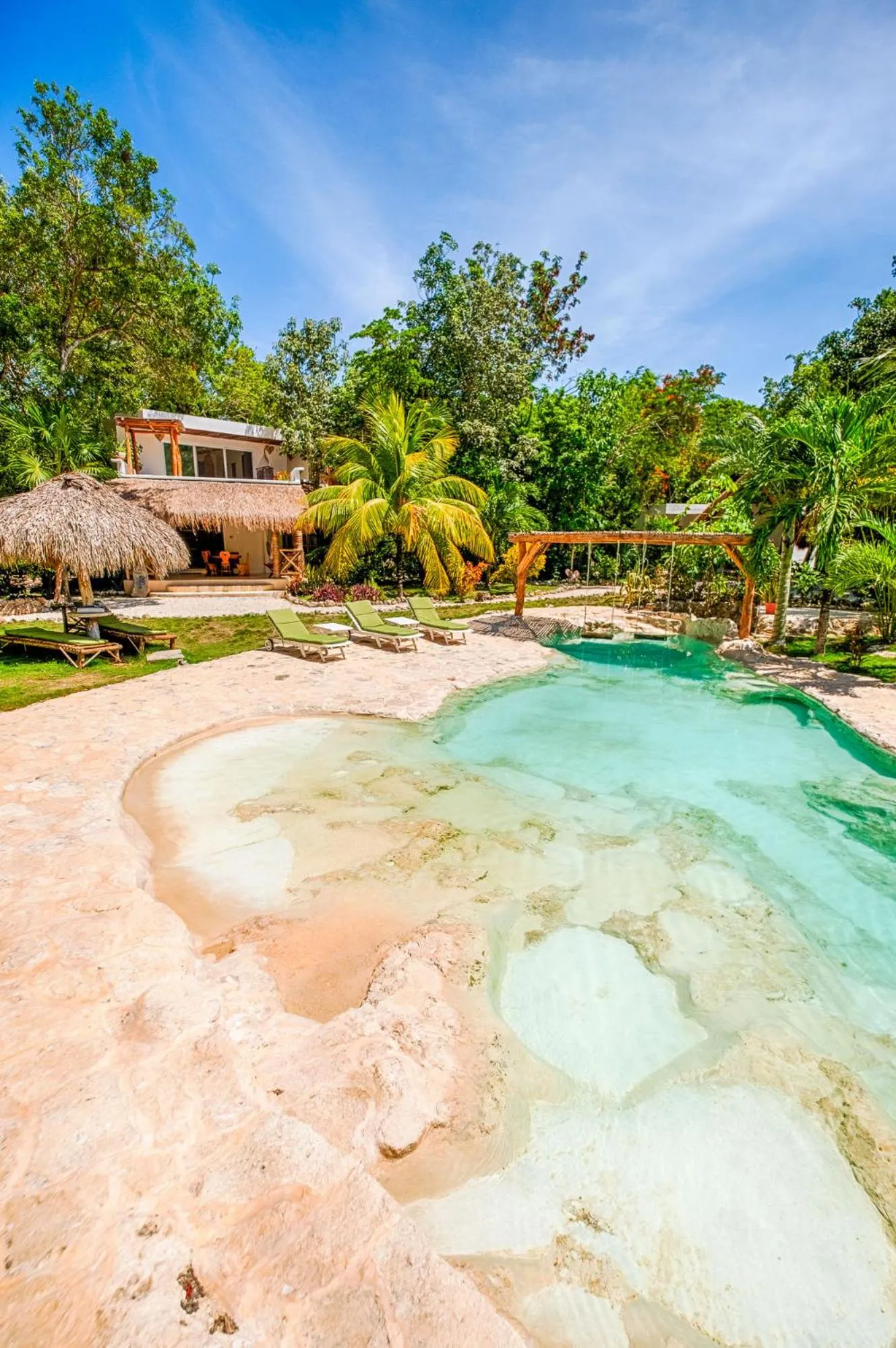 Swimming pool in Villa Morena Boutique Hotel Ecoliving