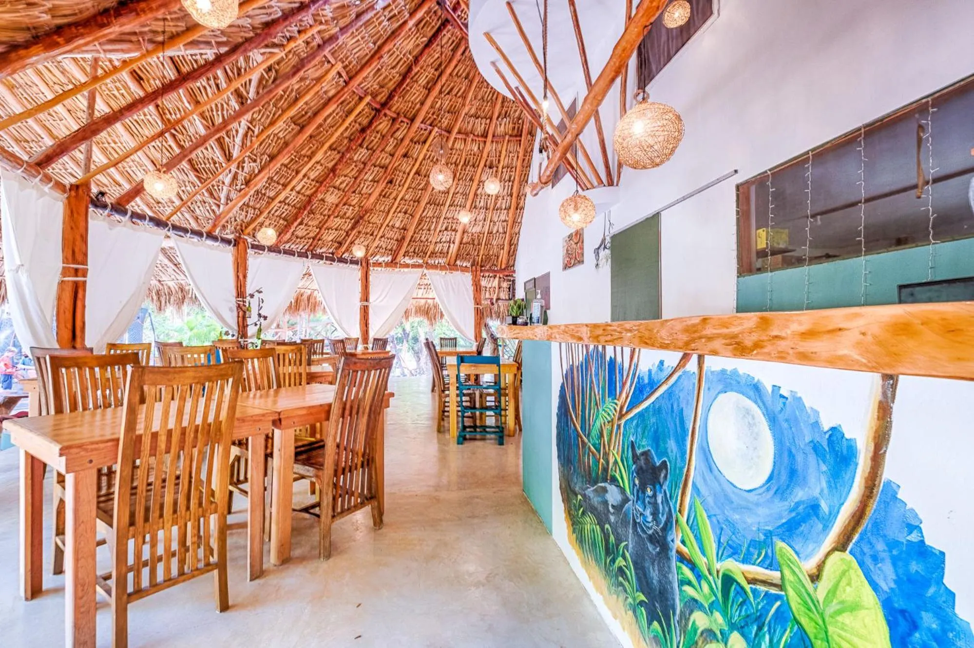 Restaurant/places to eat in Villa Morena Boutique Hotel Ecoliving