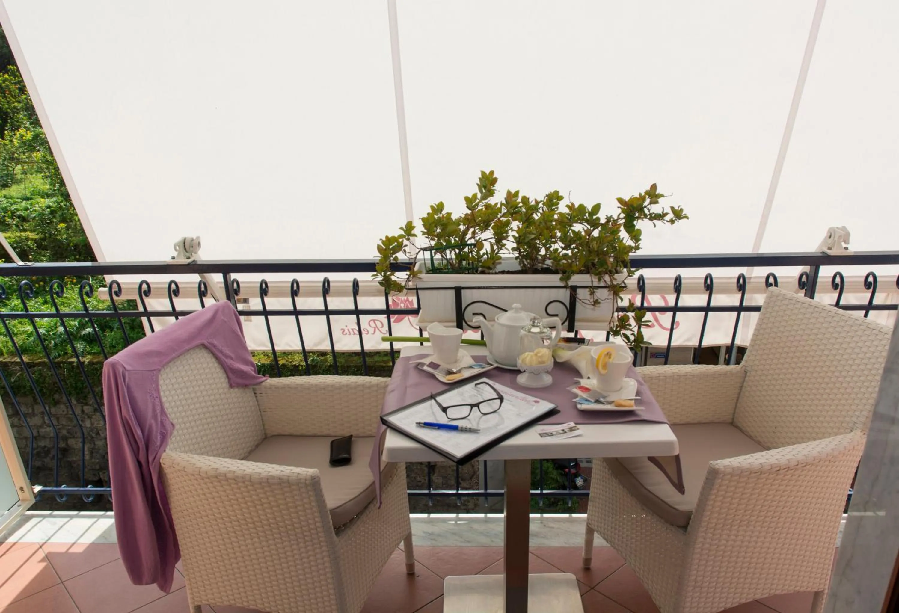Balcony/Terrace in Bougainvillea Relais