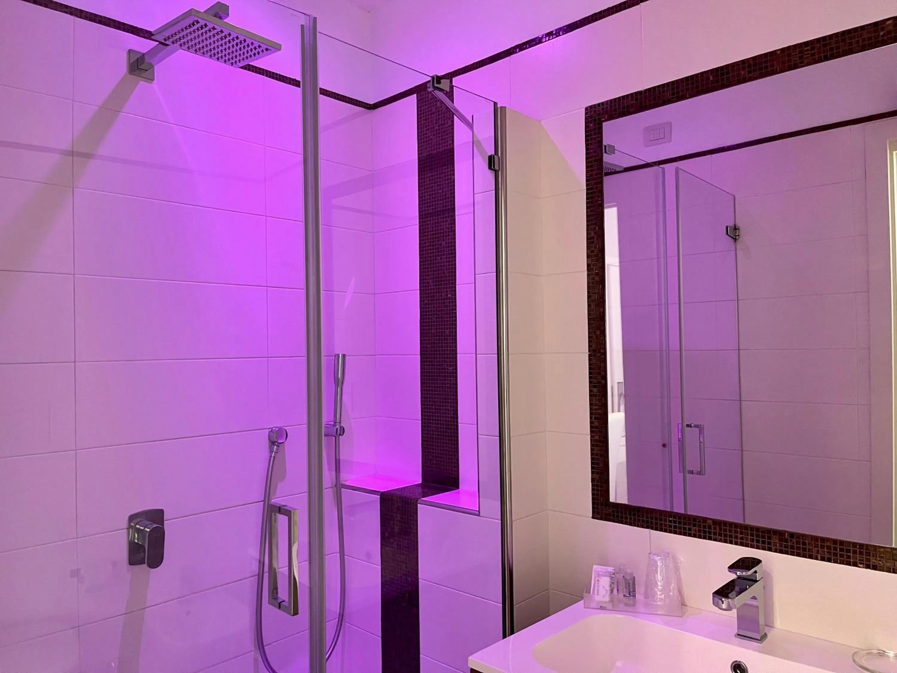 Bathroom in Bougainvillea Relais