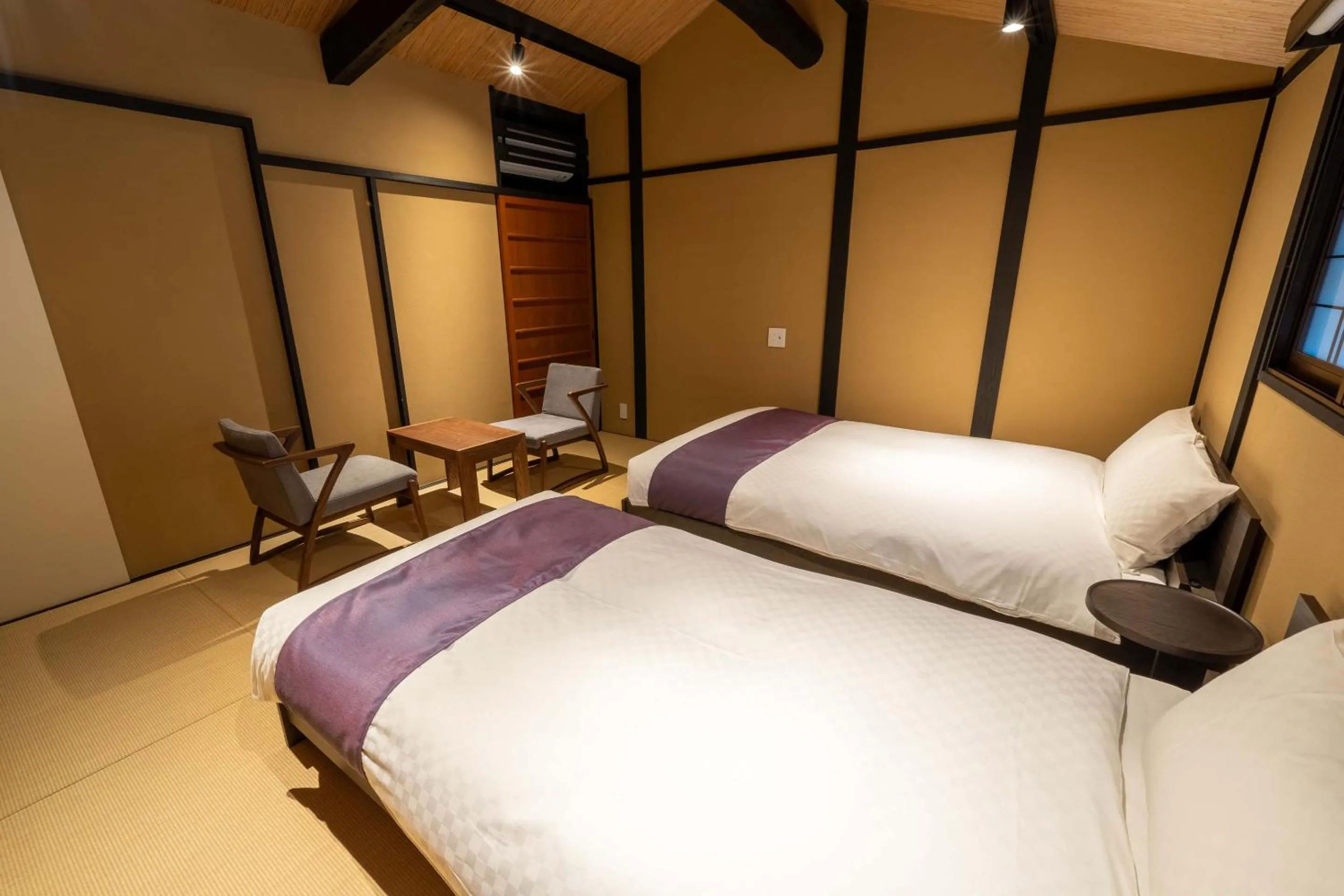 Bedroom, Bed in RESI STAY Palace Gate