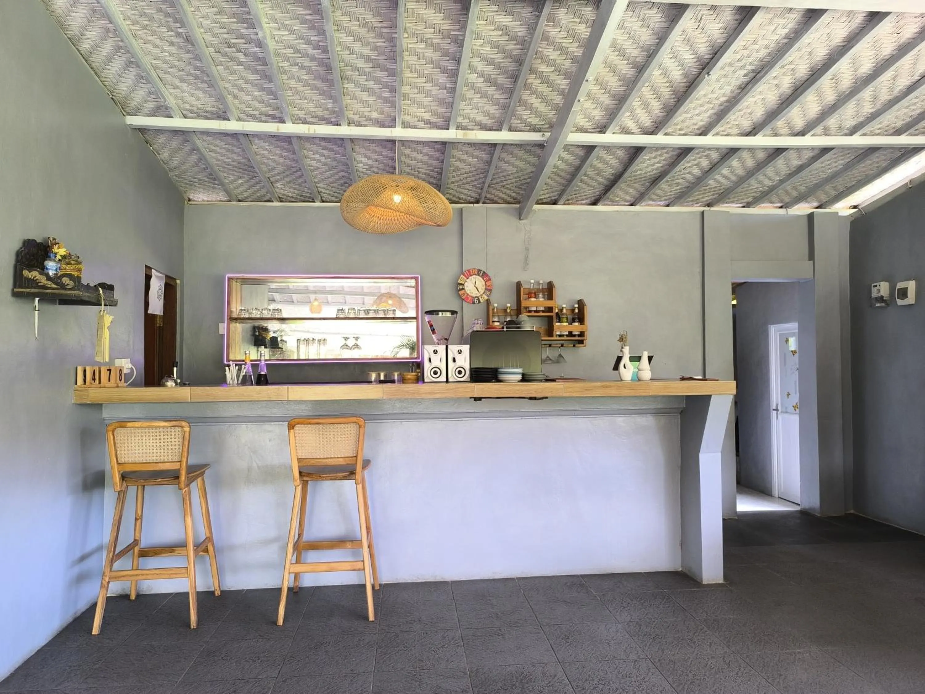 Food and drinks in Sun Grace Penida Cottage