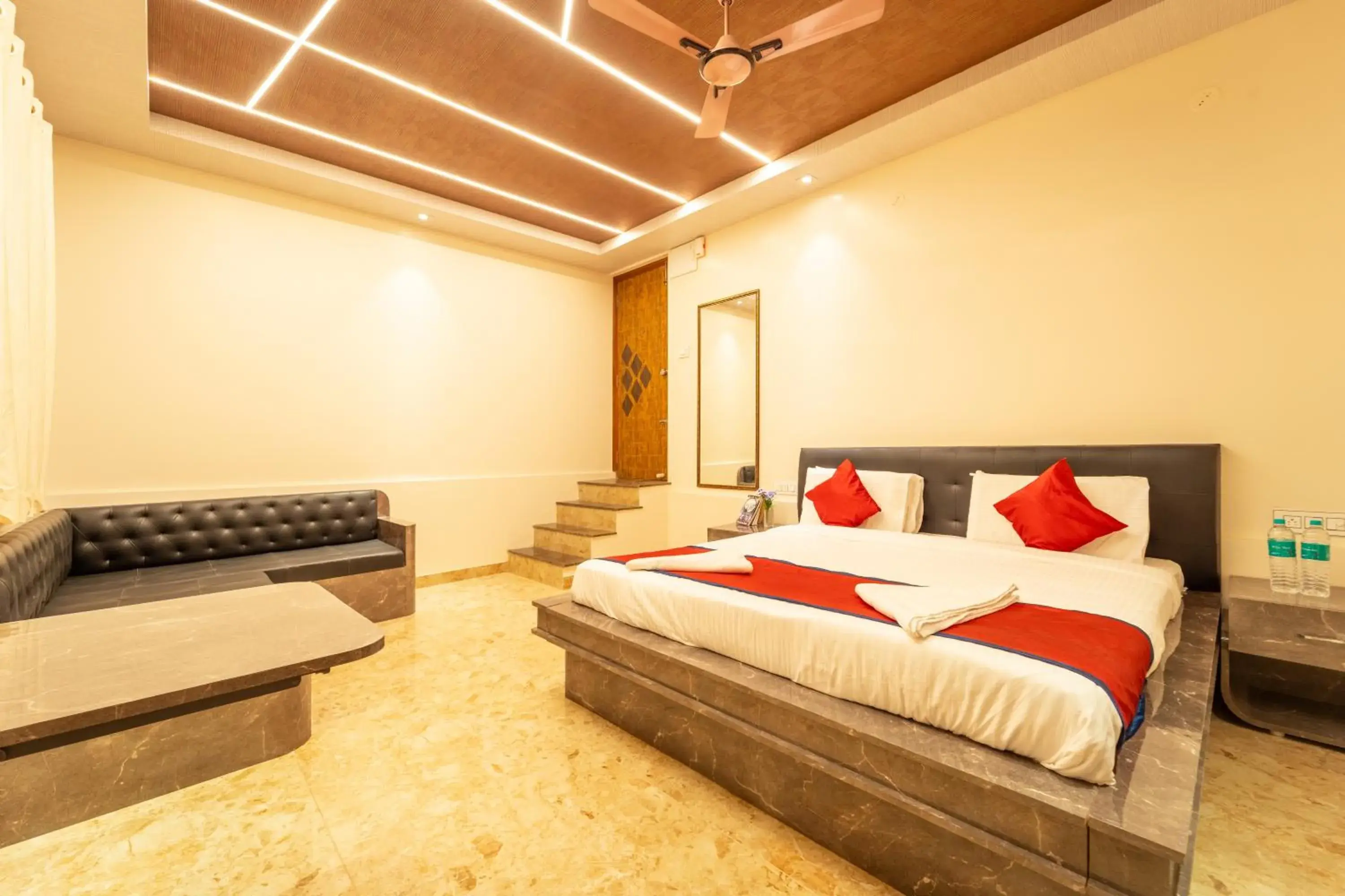 Five-Bedroom Premium Apartment in Seasons Suites - HBR Five-Bedroom Premium Apartment in Seasons Suites - HBR