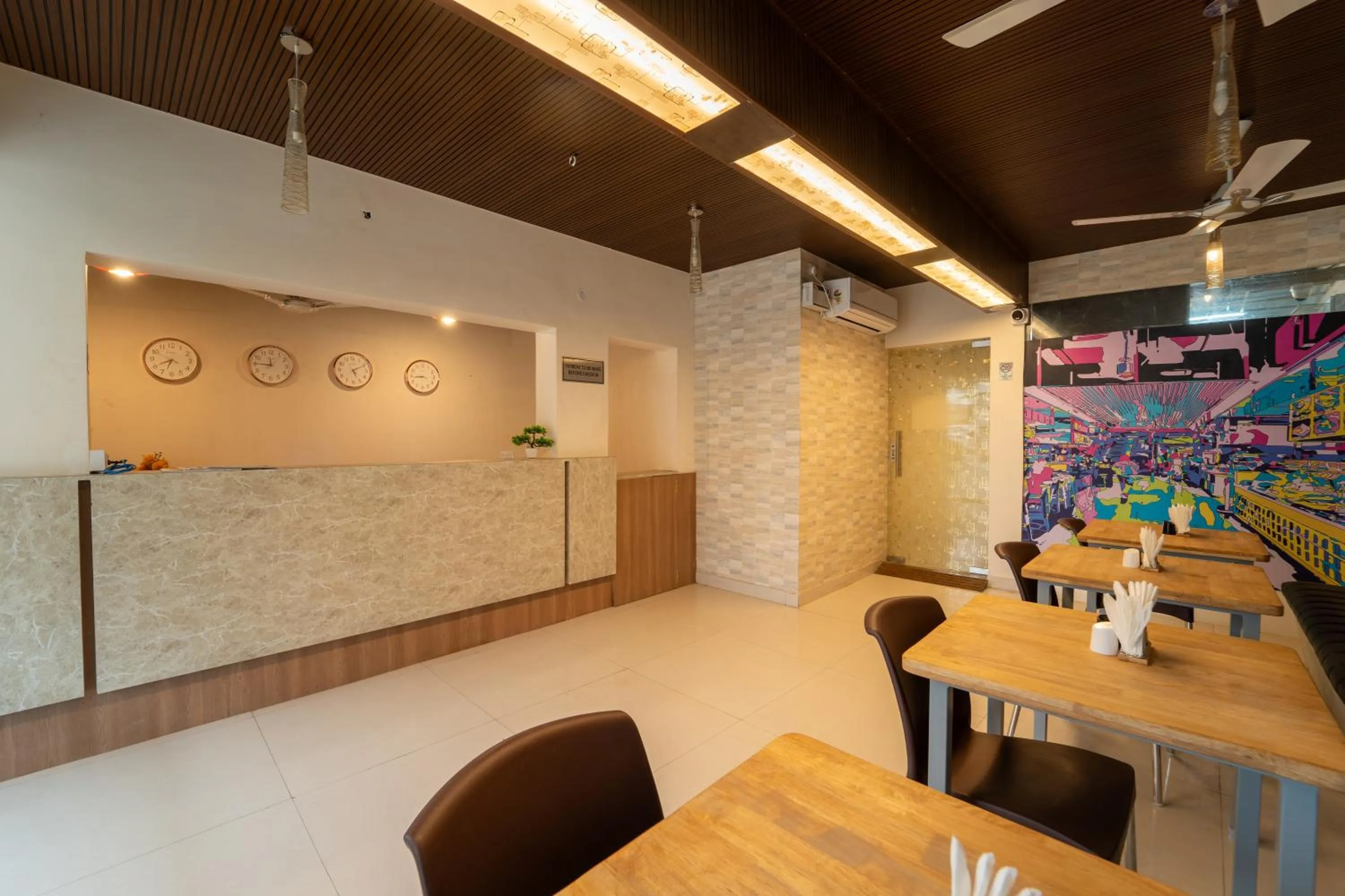 Lobby or reception in Seasons Suites - HBR