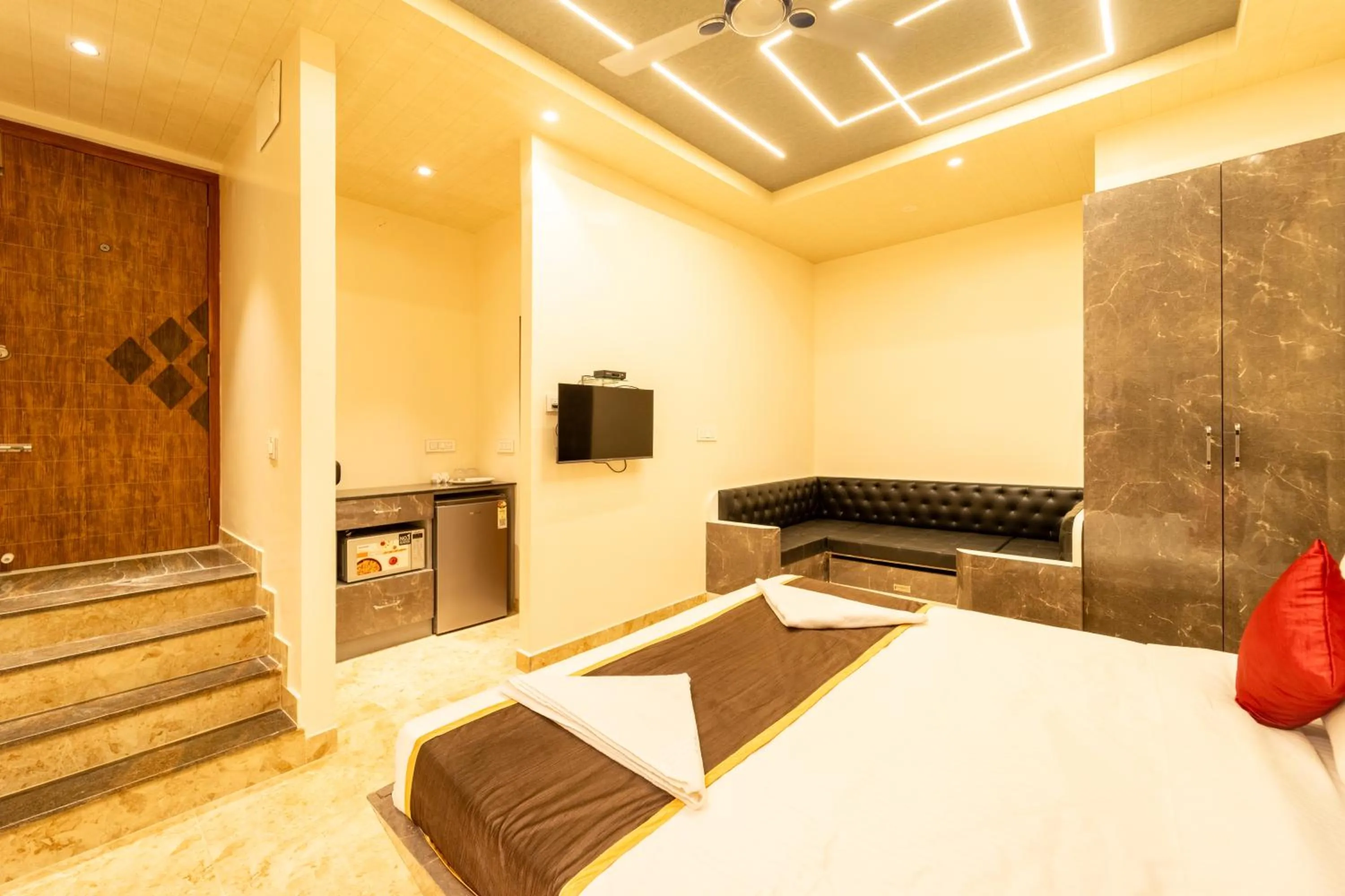 Bed in Seasons Suites - HBR