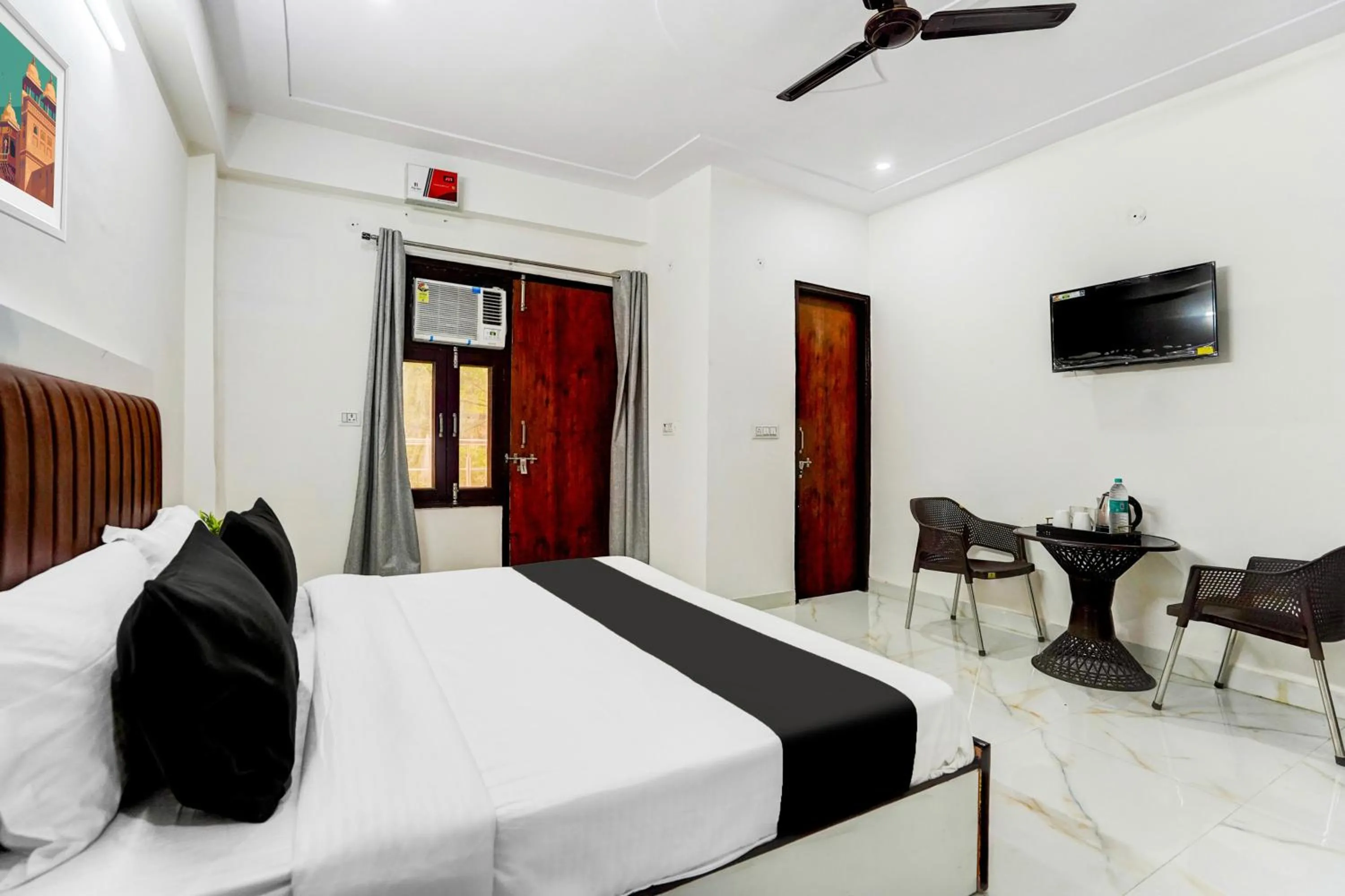Hotel O Premium Rooms