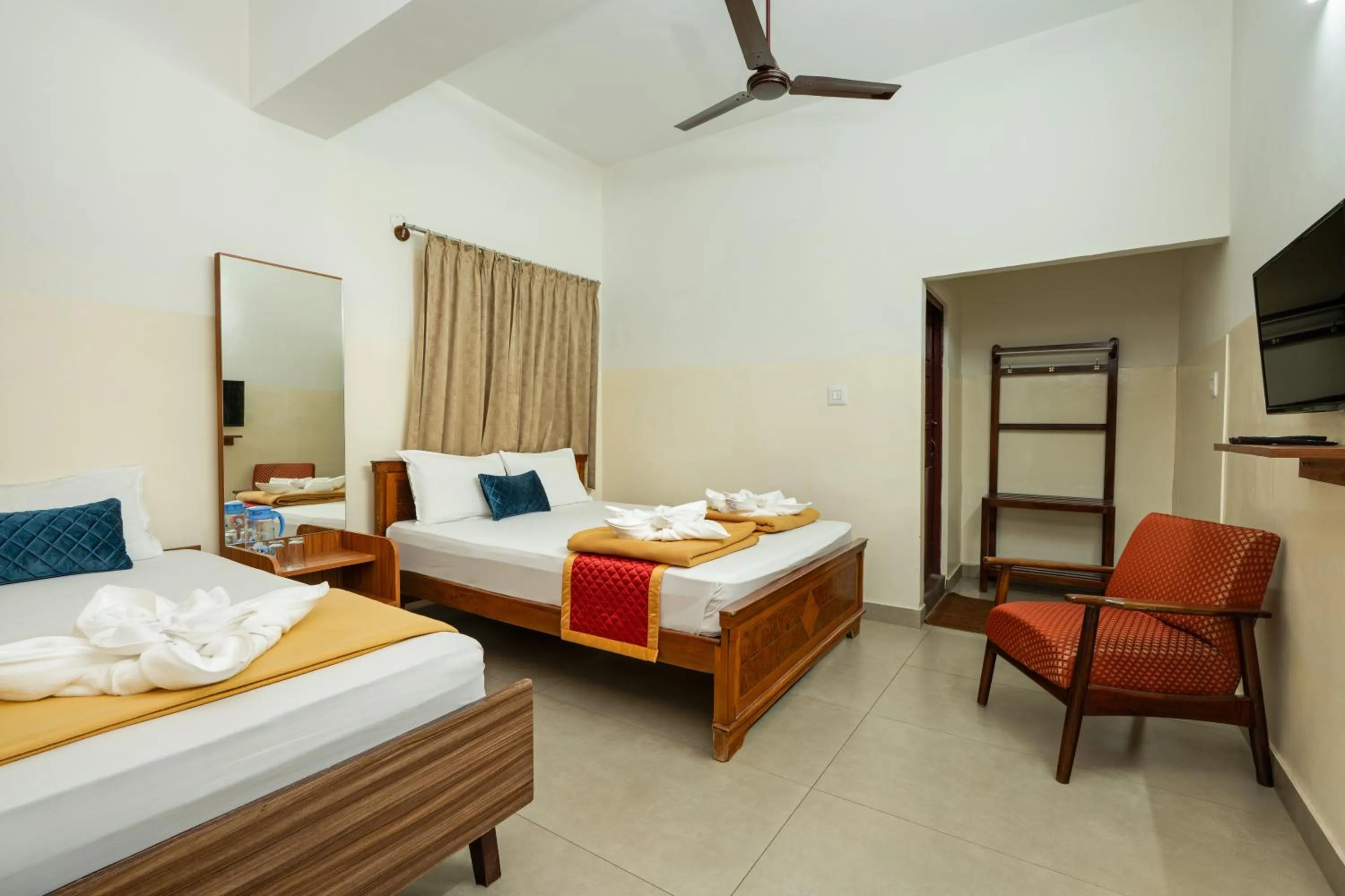 Bedroom, Bed in Sri Ramakrishna Hotel