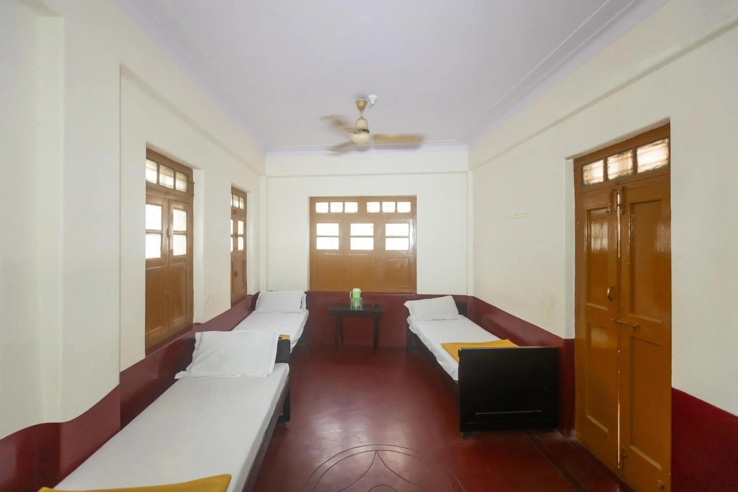Bedroom, Bed in Sri Ramakrishna Hotel