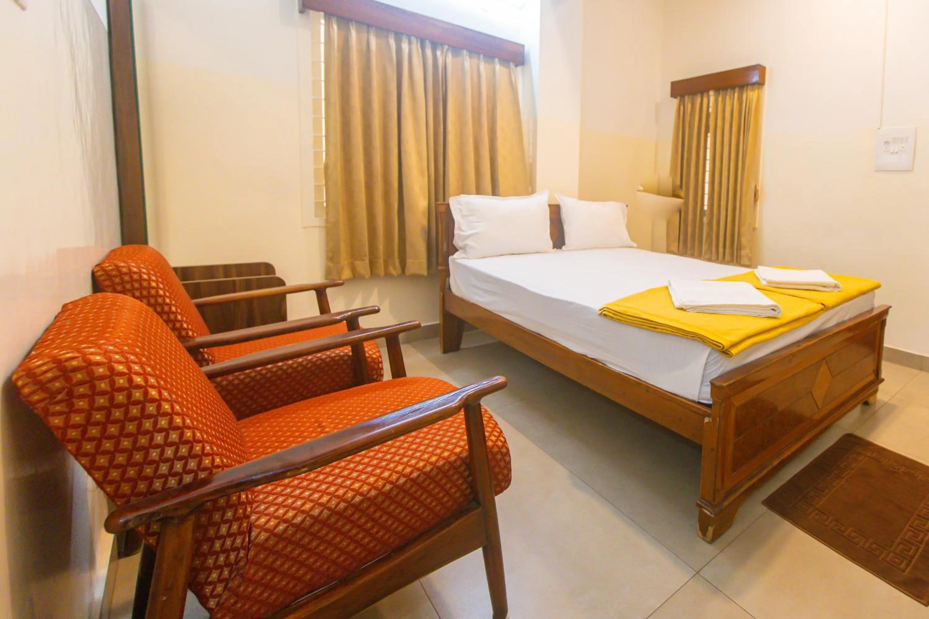 Bedroom, Bed in Sri Ramakrishna Hotel