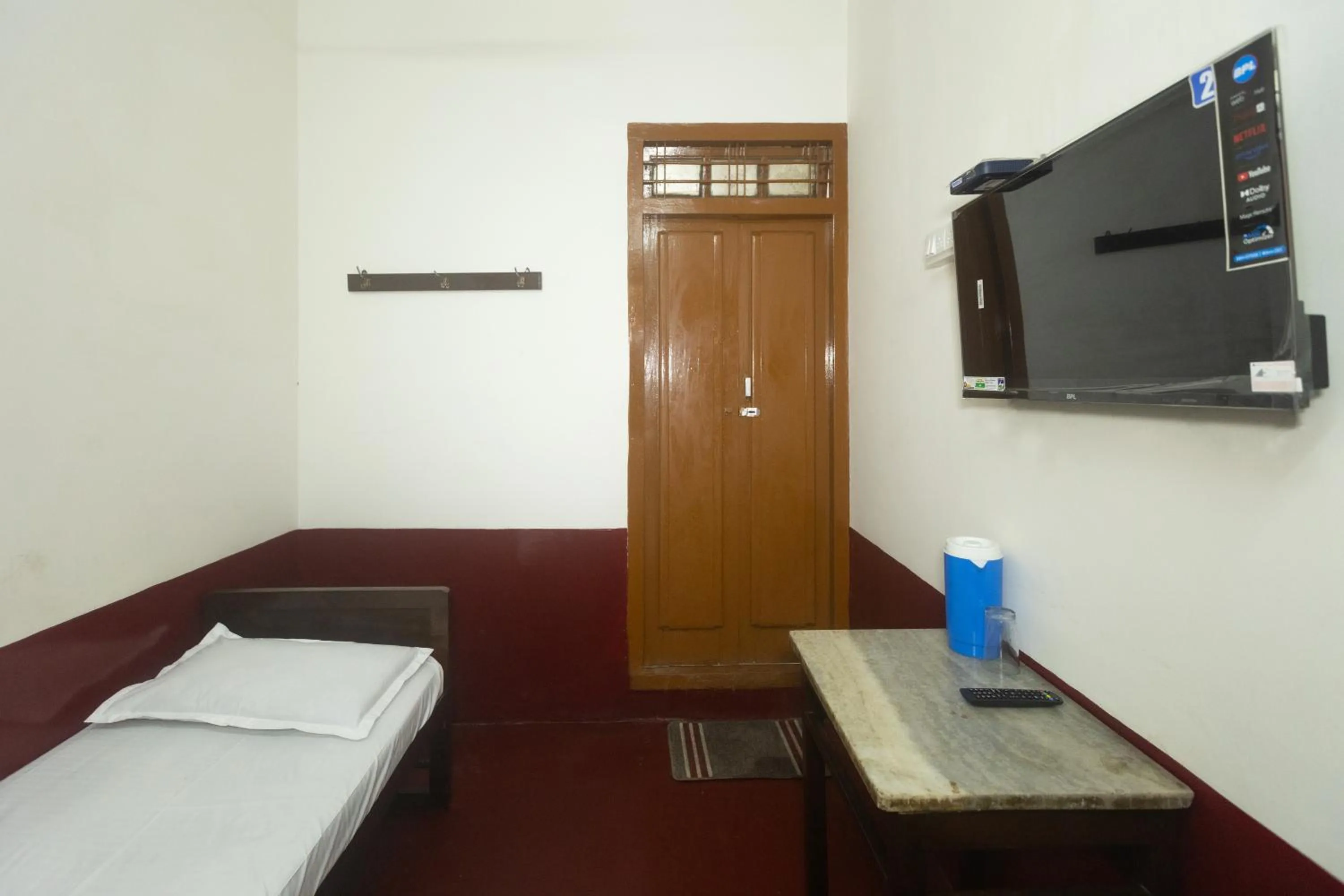 TV and multimedia in Sri Ramakrishna Hotel