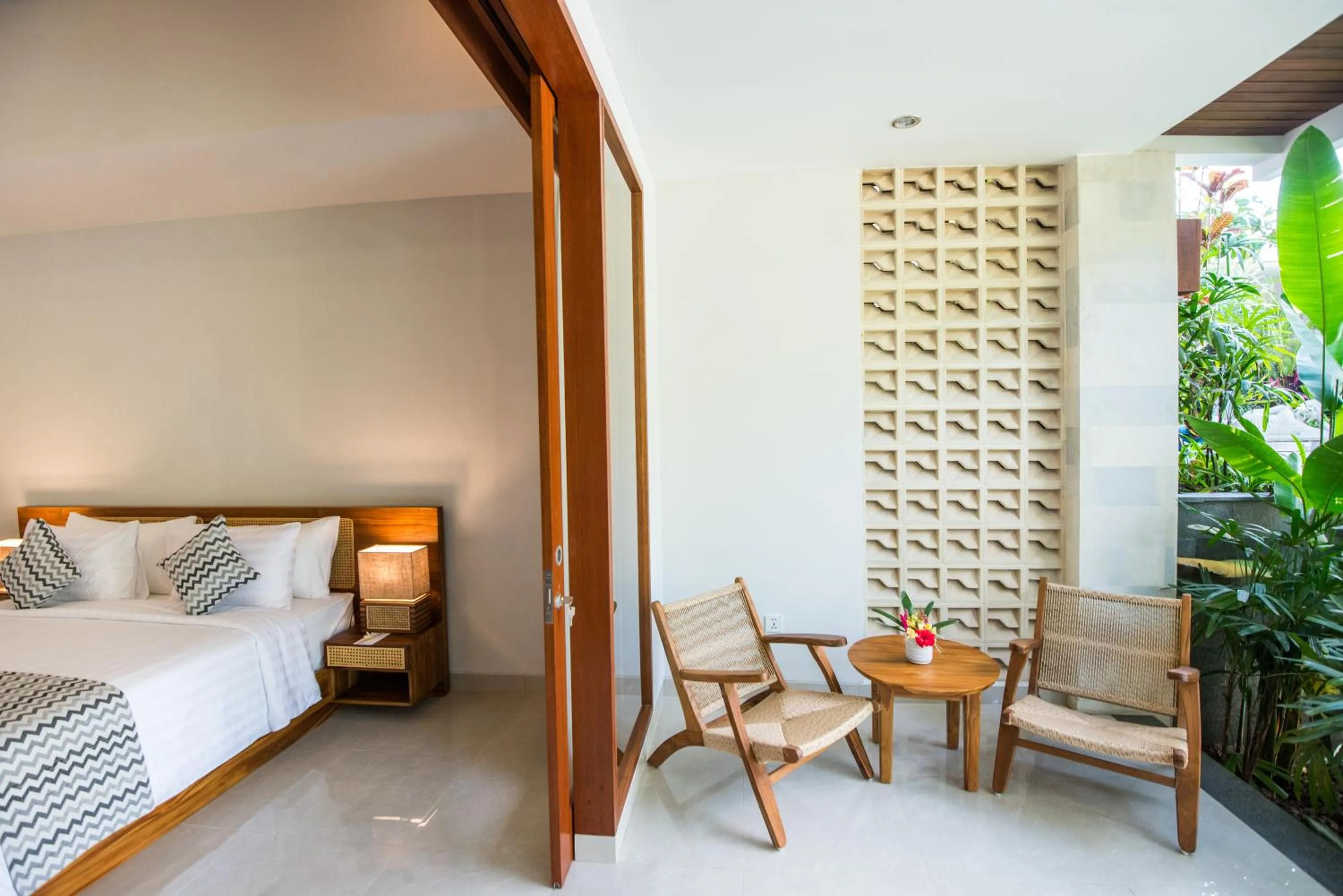 Seating area, Bed in Bhumi Sangtu Ubud